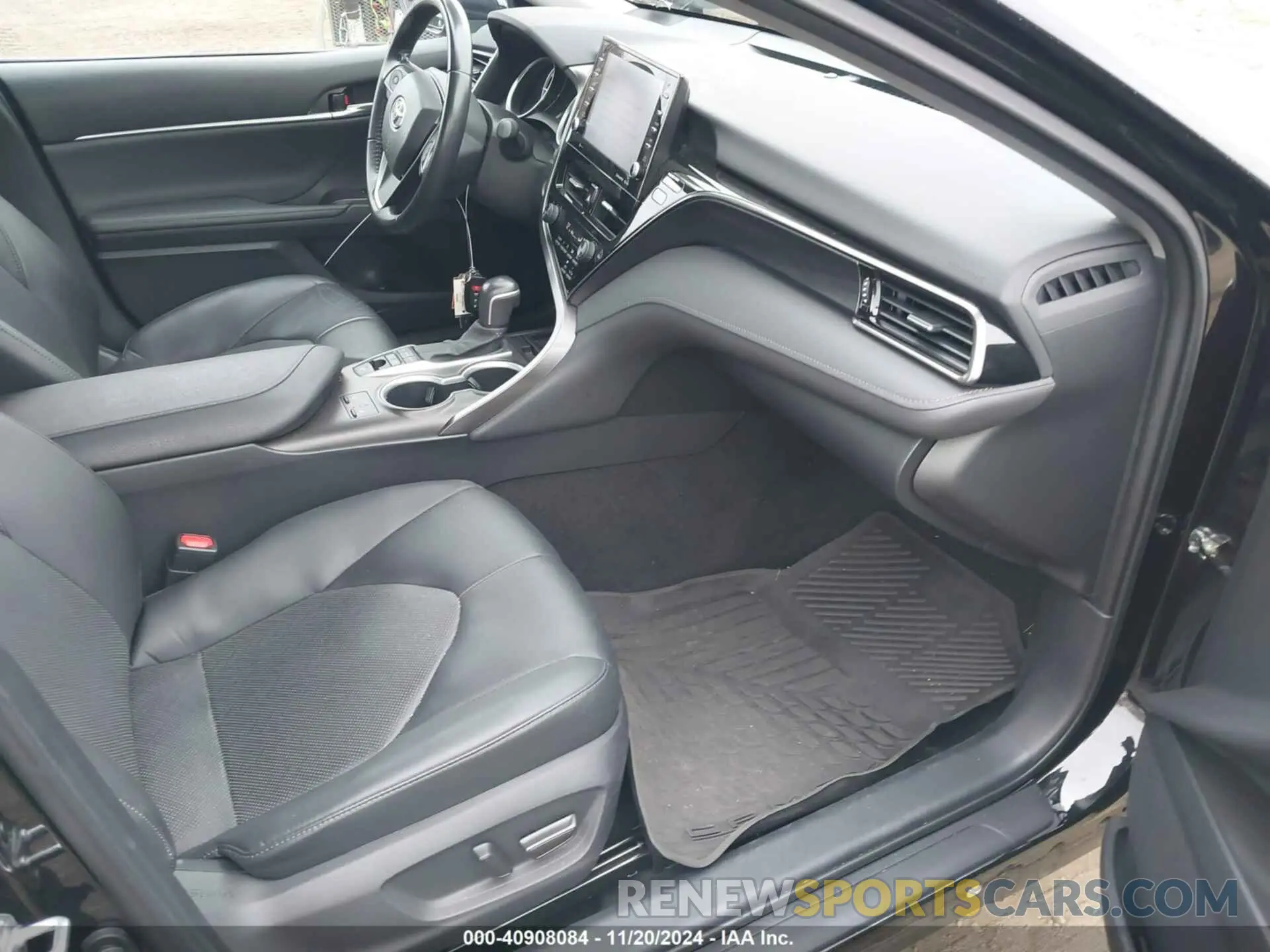 5 fotografías del automóvil dañado 4T1F31AK1MU025751 TOYOTA CAMRY 2021