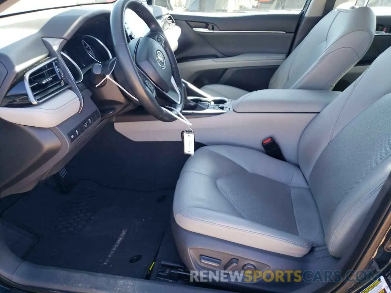 7 fotografías del automóvil dañado 4T1F31AK5MU557388 TOYOTA CAMRY 2021