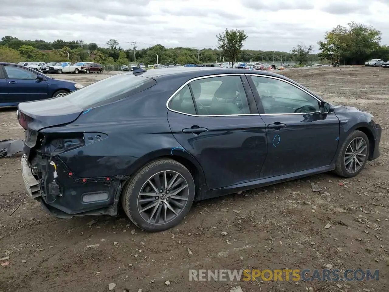 3 fotografías del automóvil dañado 4T1F31AK5MU567063 TOYOTA CAMRY 2021