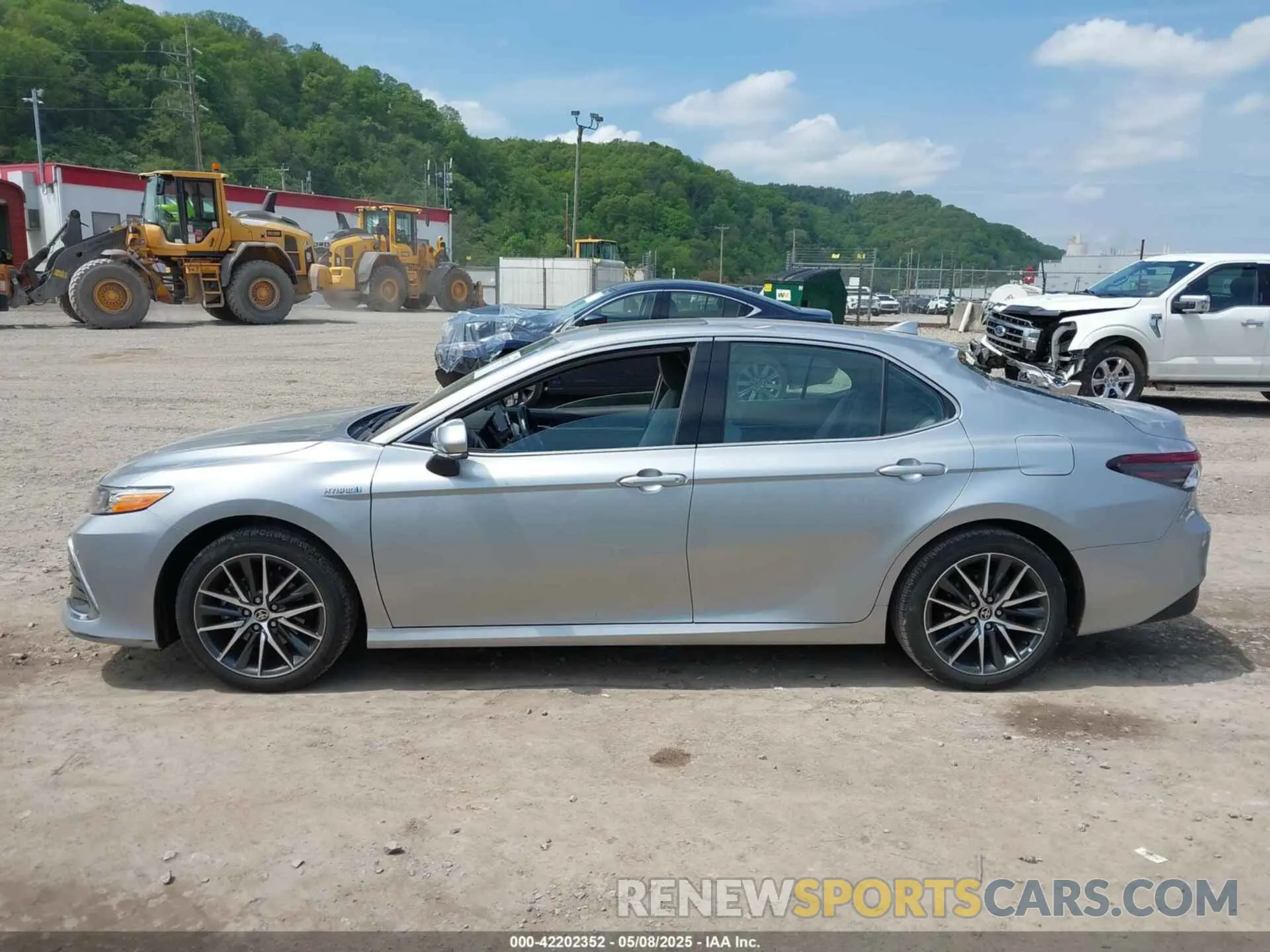 14 fotografías del automóvil dañado 4T1F31AK6MU547145 TOYOTA CAMRY 2021