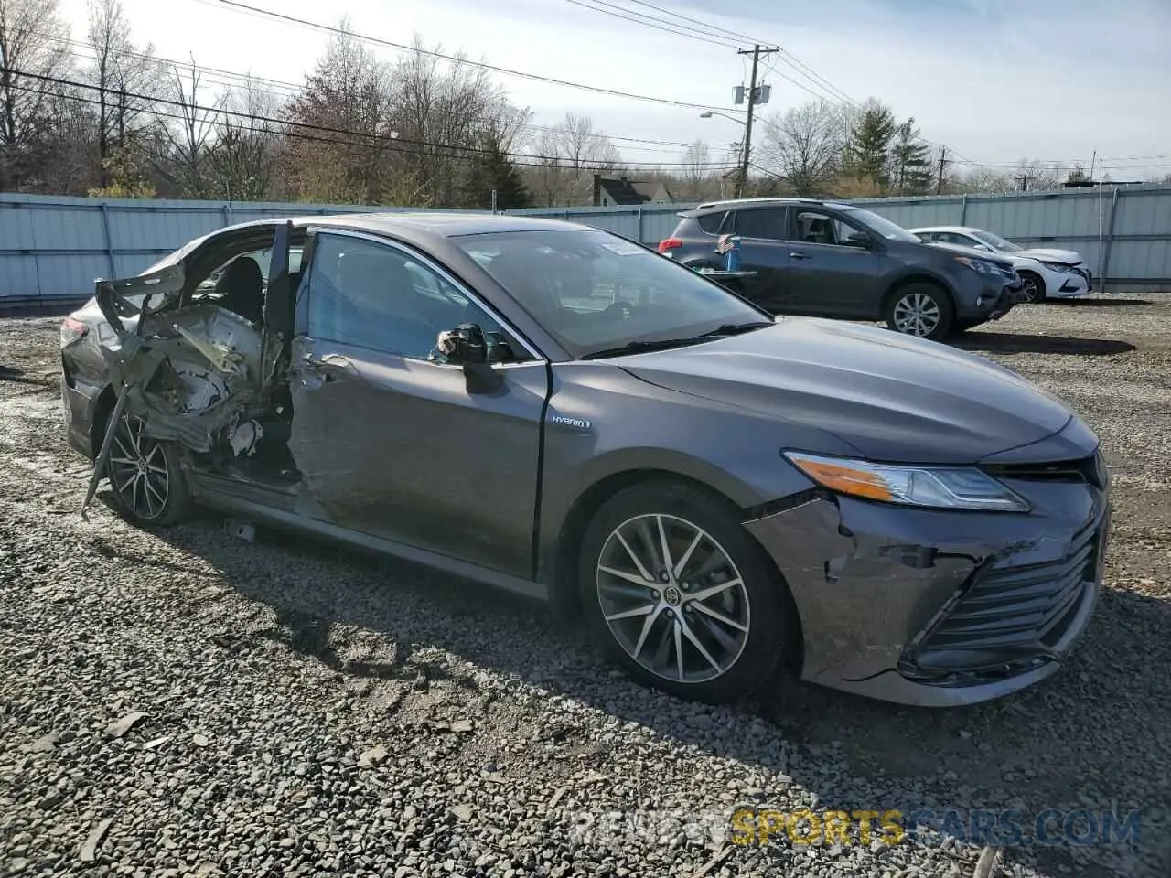 4 fotografías del automóvil dañado 4T1F31AK6MU557108 TOYOTA CAMRY 2021
