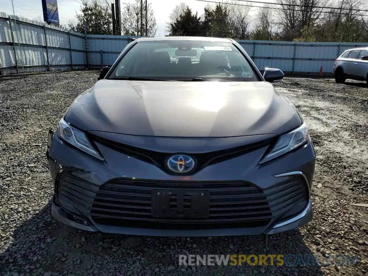5 fotografías del automóvil dañado 4T1F31AK6MU557108 TOYOTA CAMRY 2021