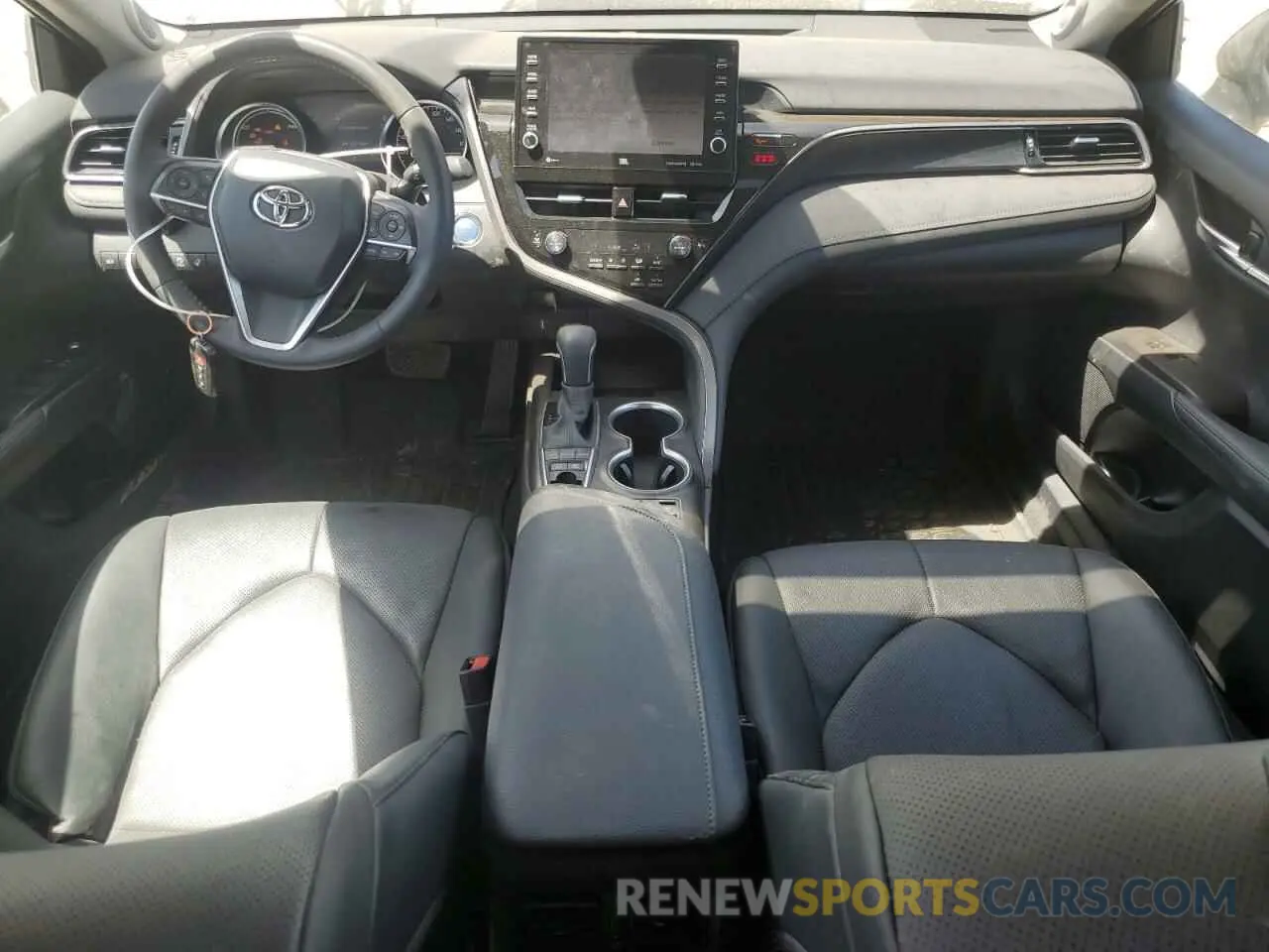 8 fotografías del automóvil dañado 4T1F31AK9MU564196 TOYOTA CAMRY 2021