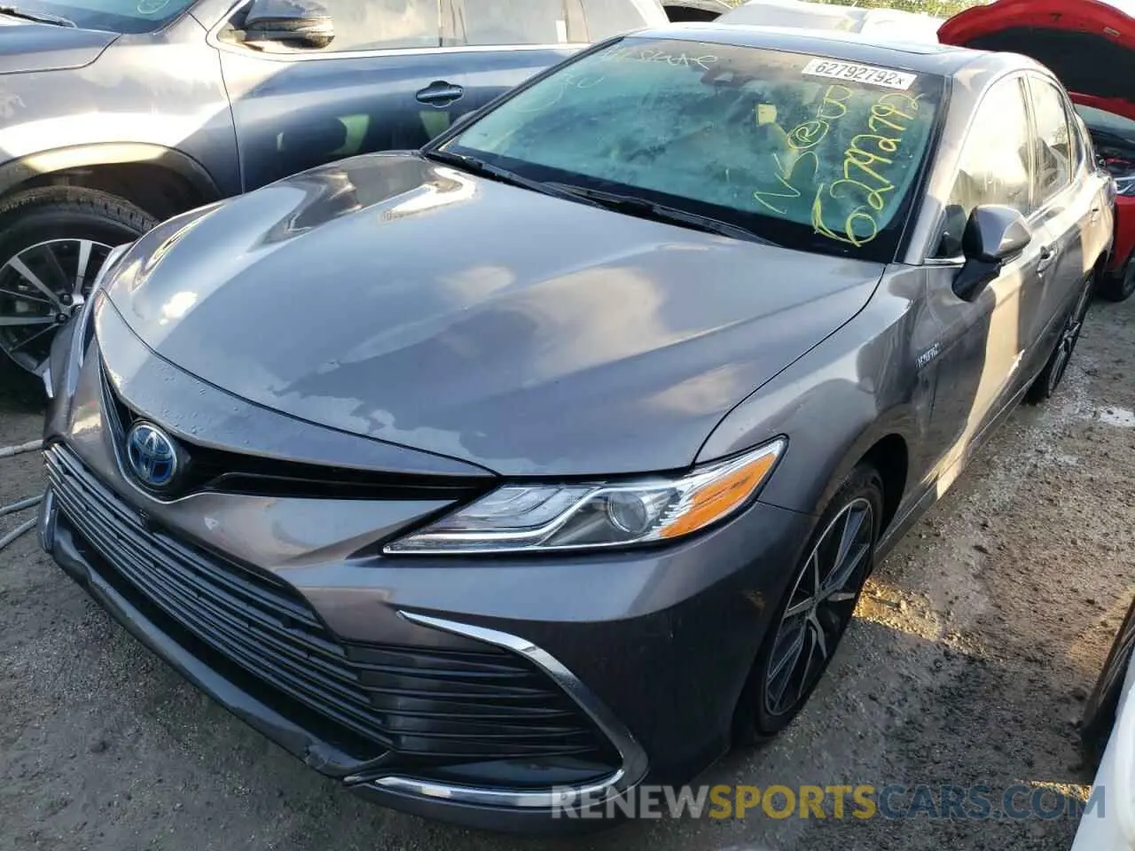 2 fotografías del automóvil dañado 4T1F31AK9MU569964 TOYOTA CAMRY 2021