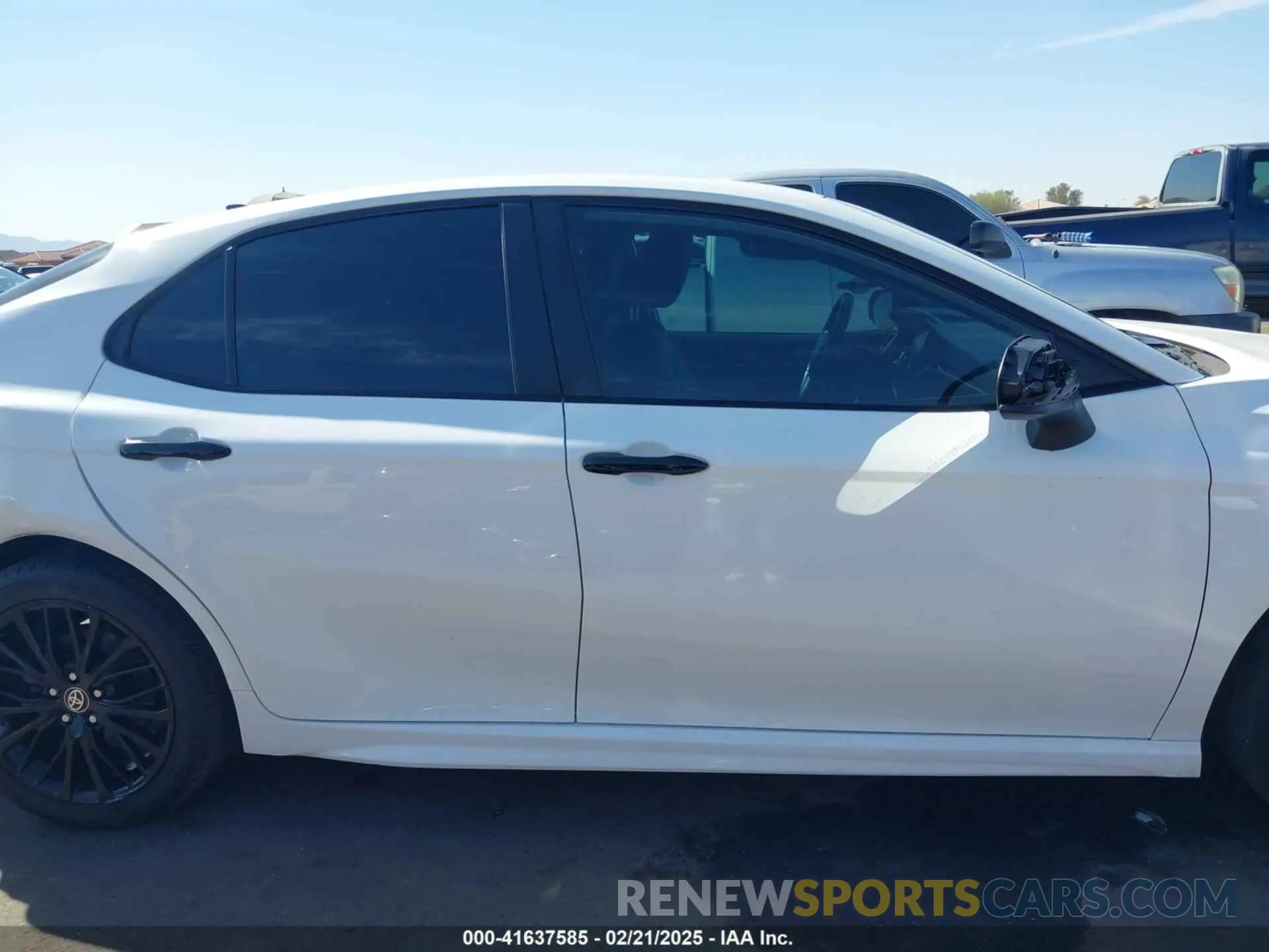 13 fotografías del automóvil dañado 4T1G11AK0MU417372 TOYOTA CAMRY 2021