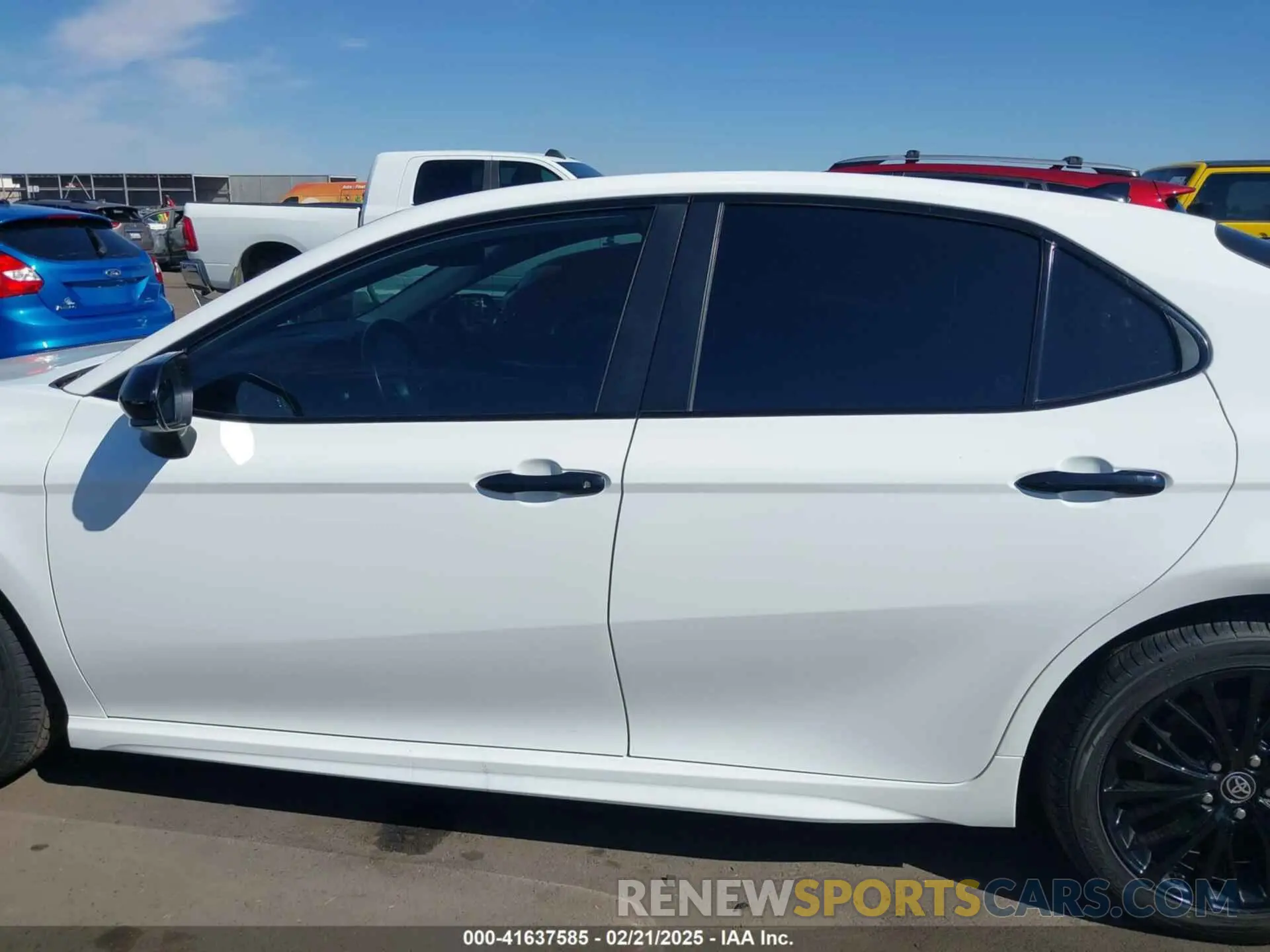 14 fotografías del automóvil dañado 4T1G11AK0MU417372 TOYOTA CAMRY 2021