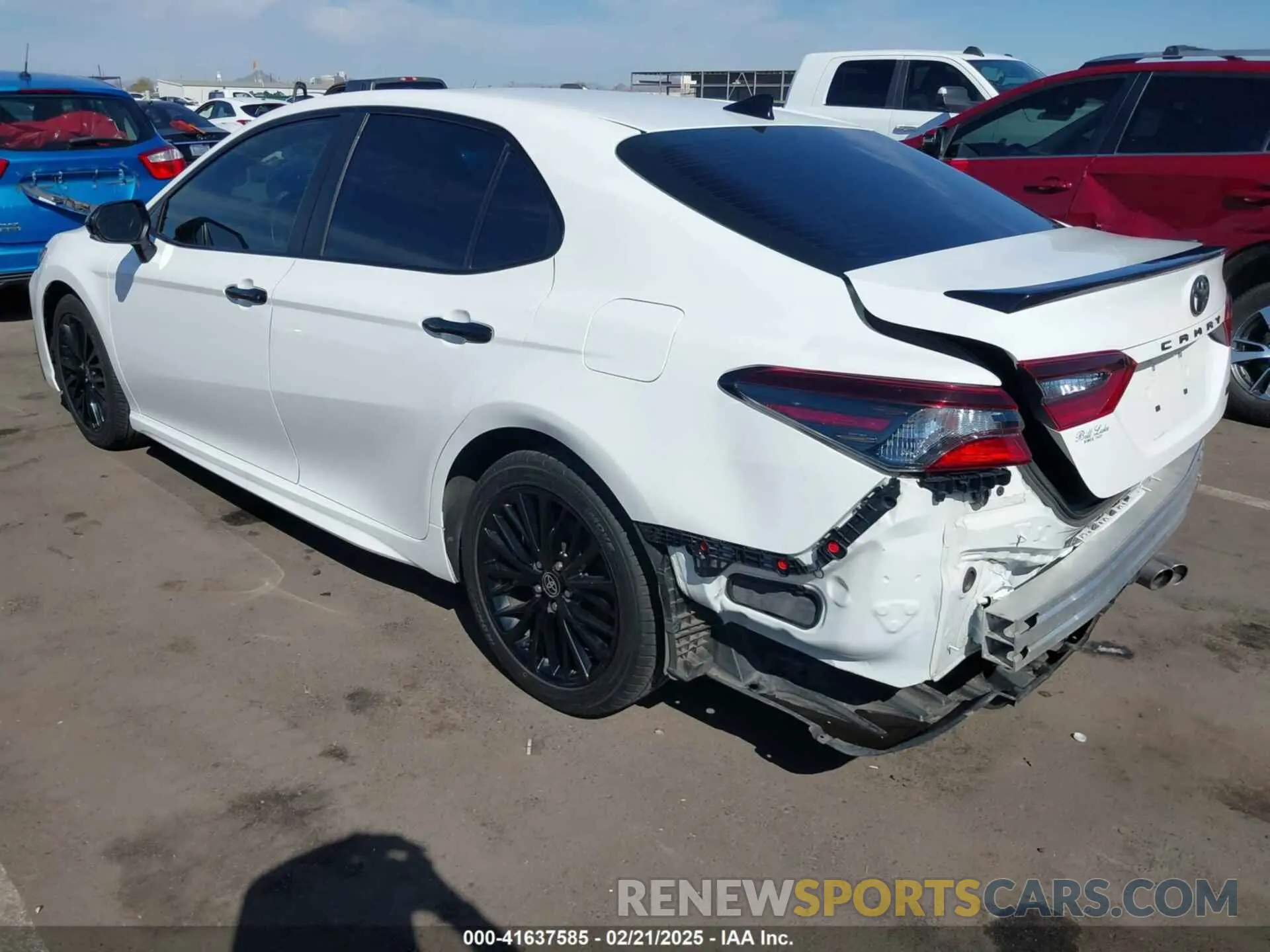 3 fotografías del automóvil dañado 4T1G11AK0MU417372 TOYOTA CAMRY 2021