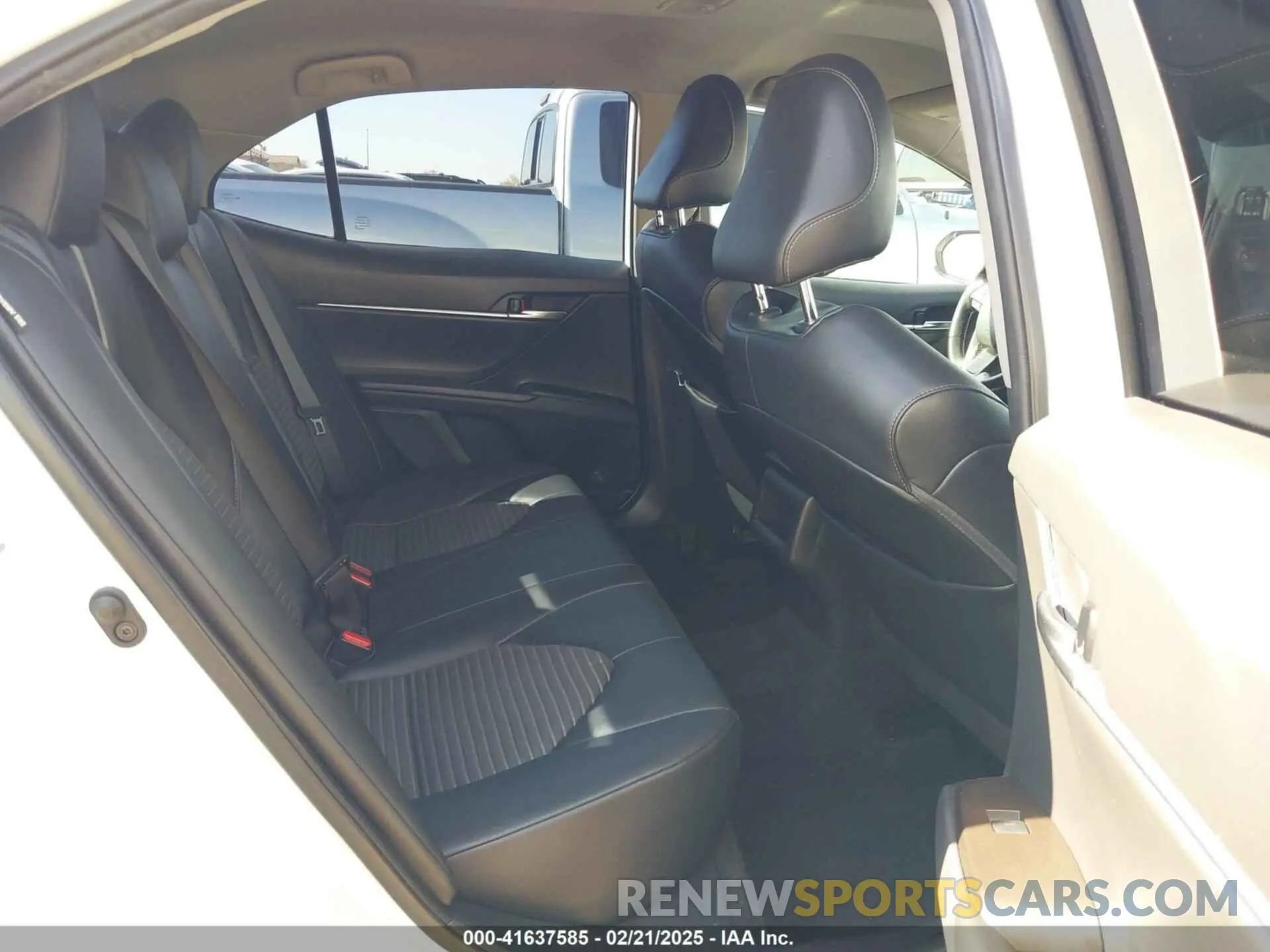 8 fotografías del automóvil dañado 4T1G11AK0MU417372 TOYOTA CAMRY 2021