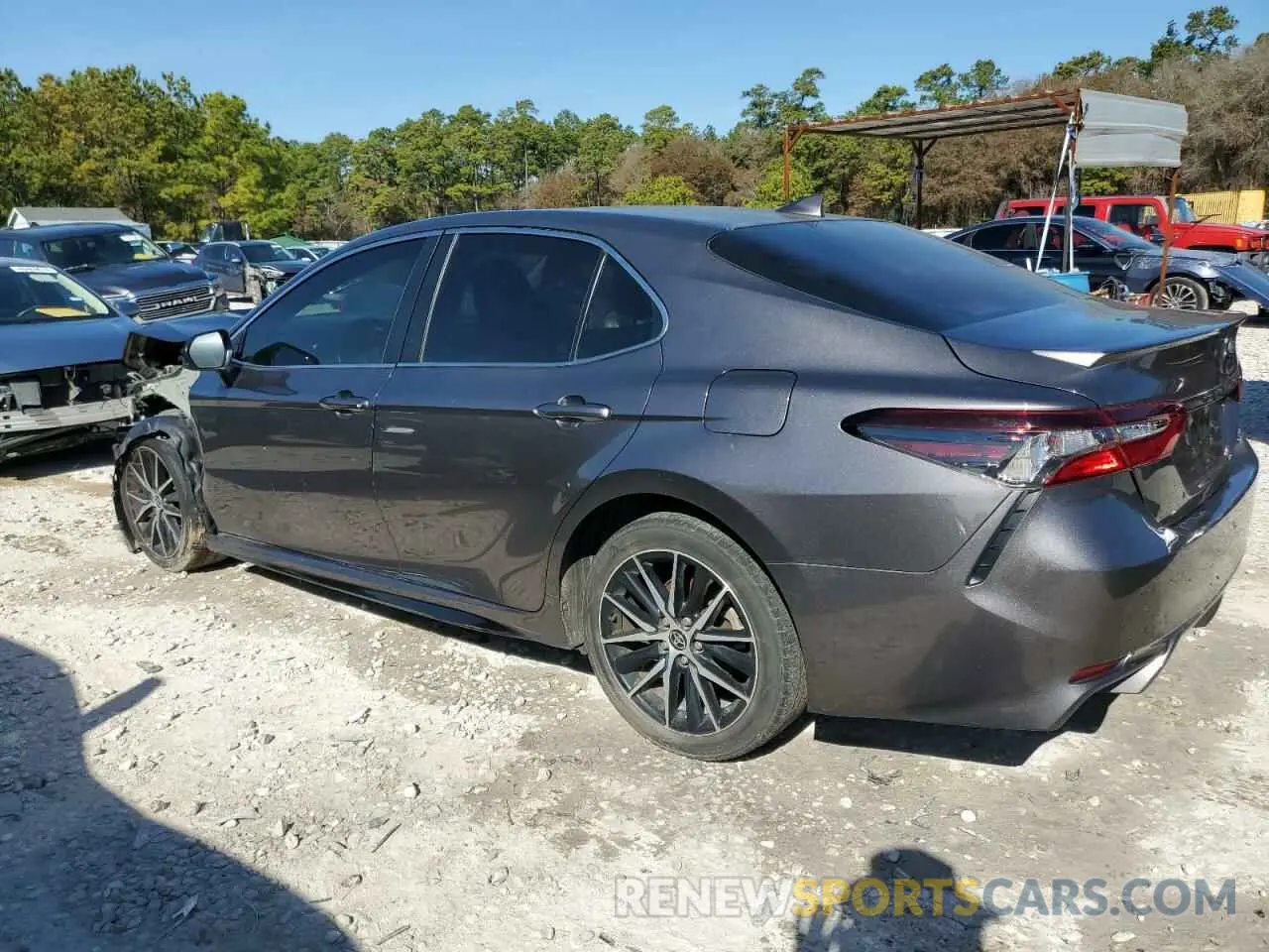 2 fotografías del automóvil dañado 4T1G11AK0MU419087 TOYOTA CAMRY 2021