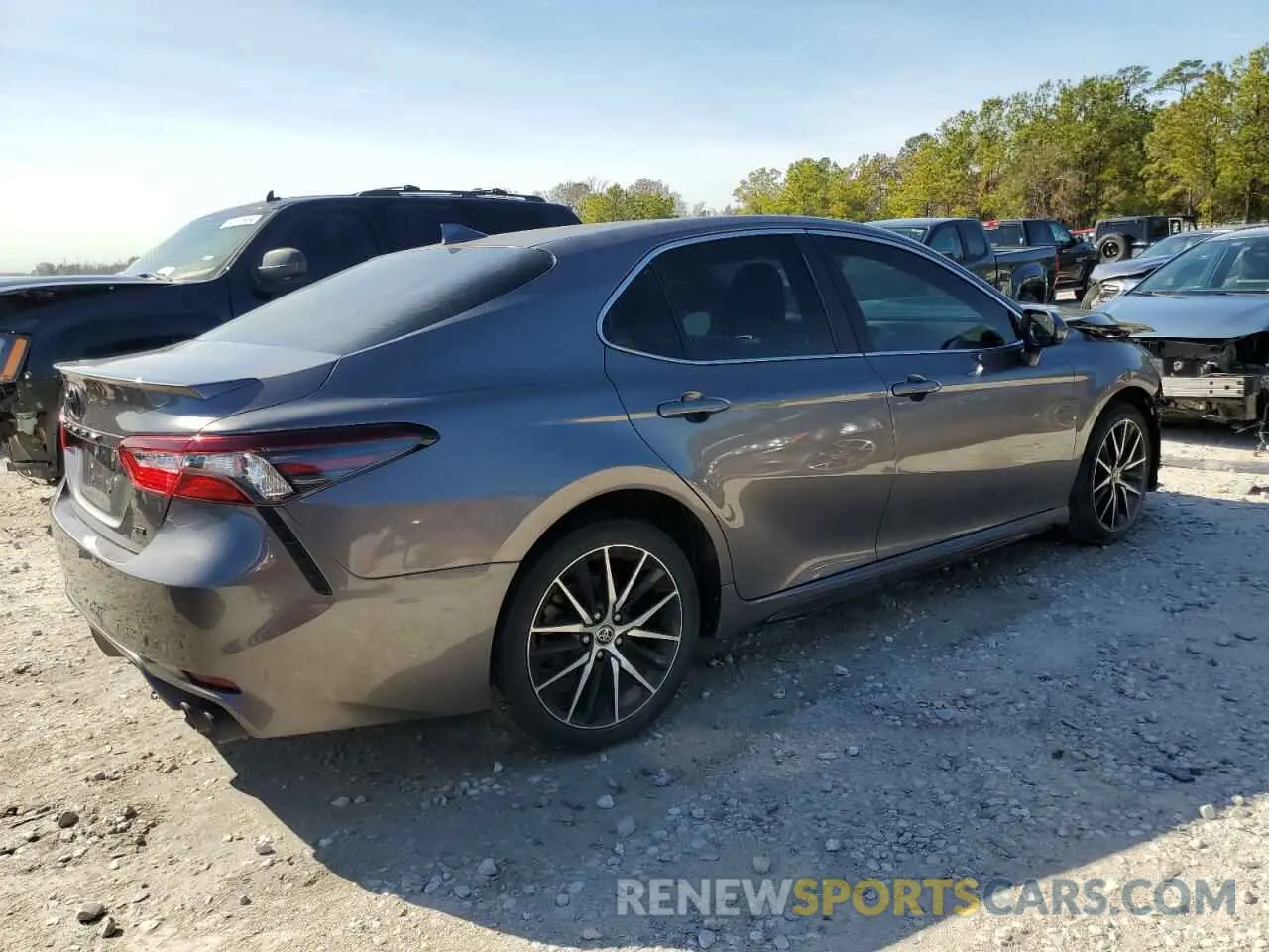 3 fotografías del automóvil dañado 4T1G11AK0MU419087 TOYOTA CAMRY 2021