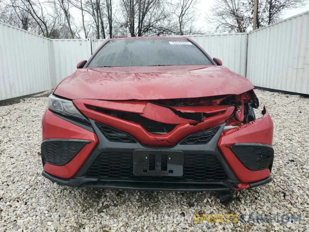 5 fotografías del automóvil dañado 4T1G11AK0MU421843 TOYOTA CAMRY 2021