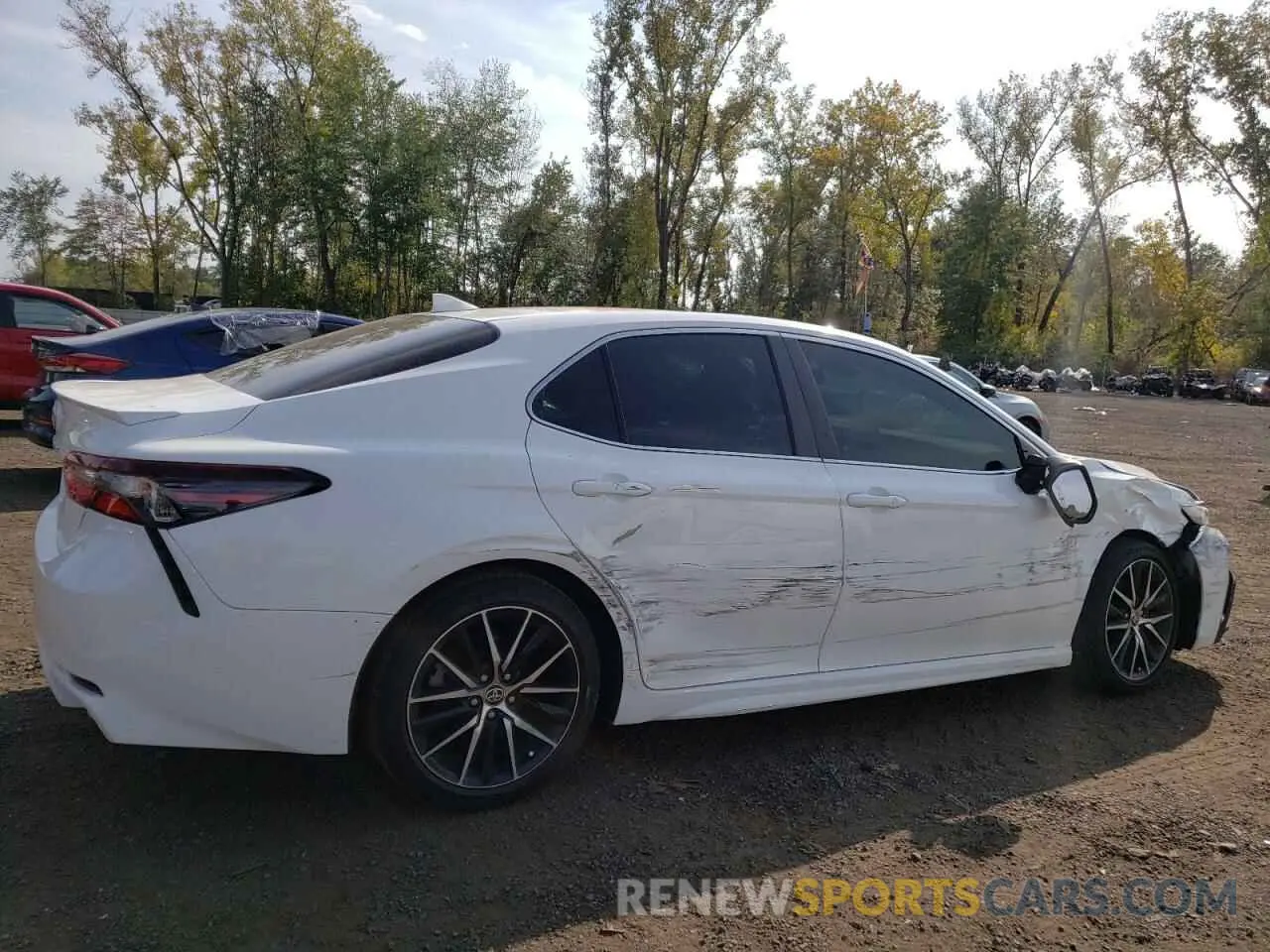3 fotografías del automóvil dañado 4T1G11AK0MU426508 TOYOTA CAMRY 2021
