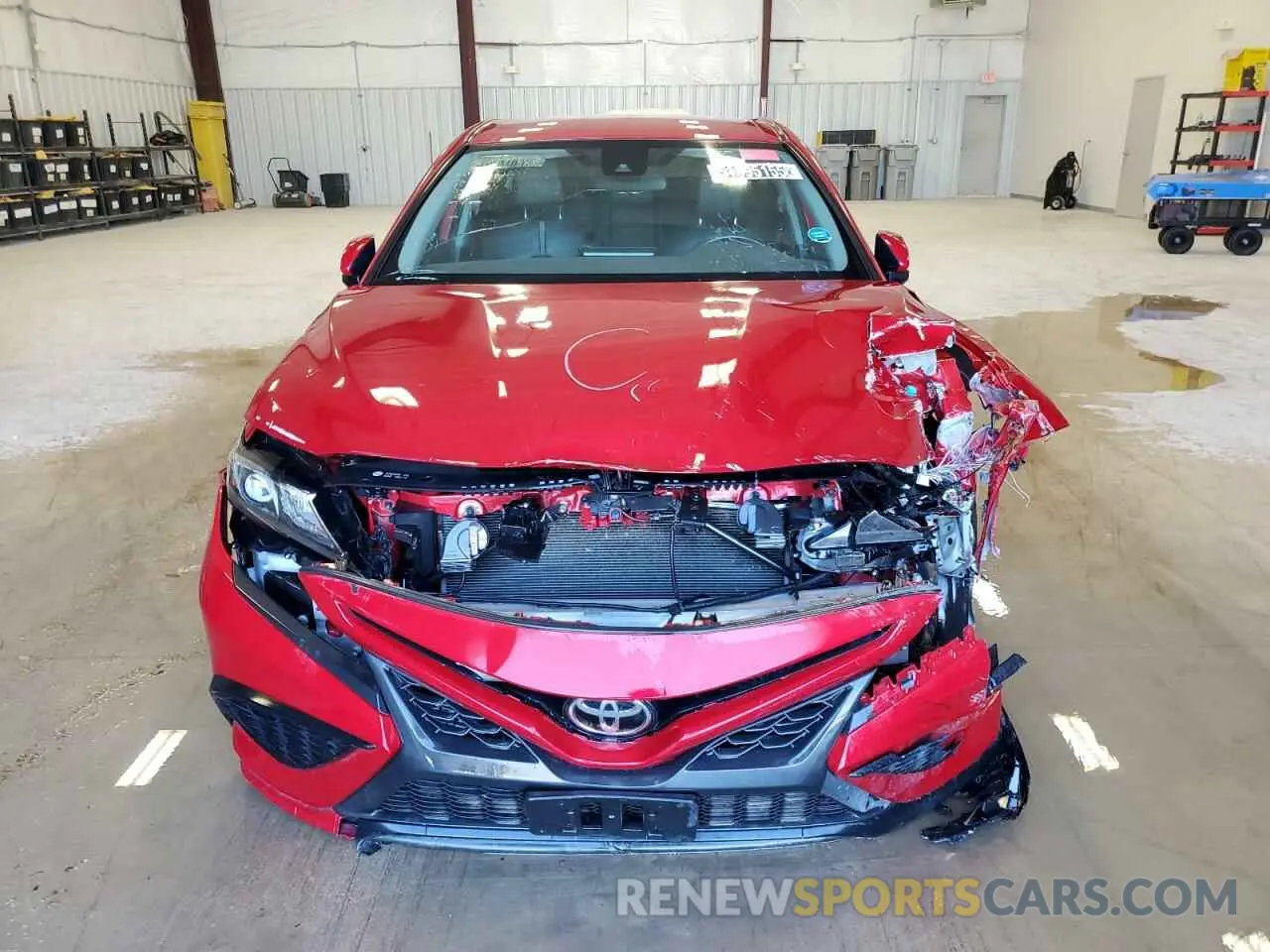 5 fotografías del automóvil dañado 4T1G11AK0MU440442 TOYOTA CAMRY 2021