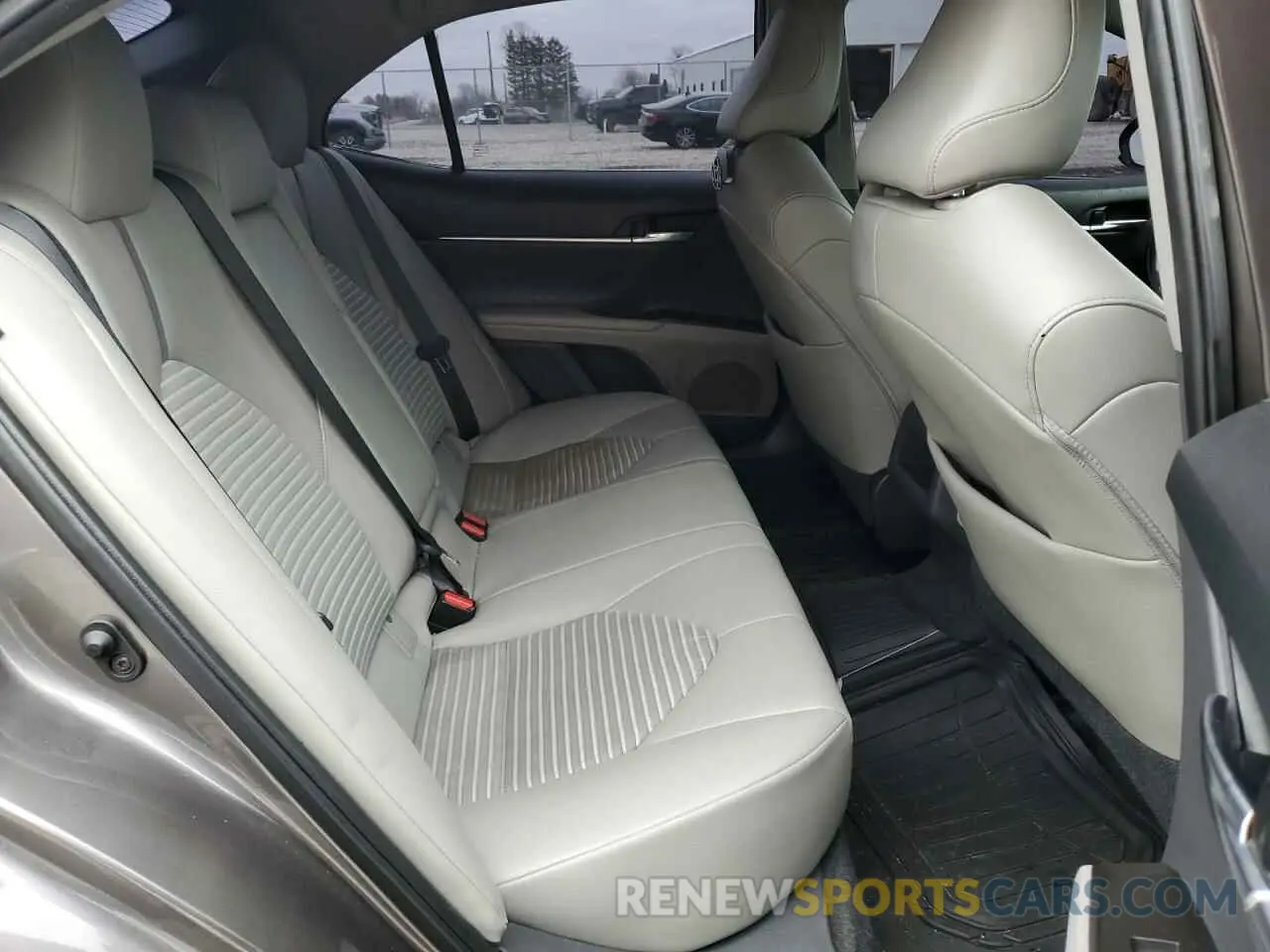 10 fotografías del automóvil dañado 4T1G11AK0MU446015 TOYOTA CAMRY 2021