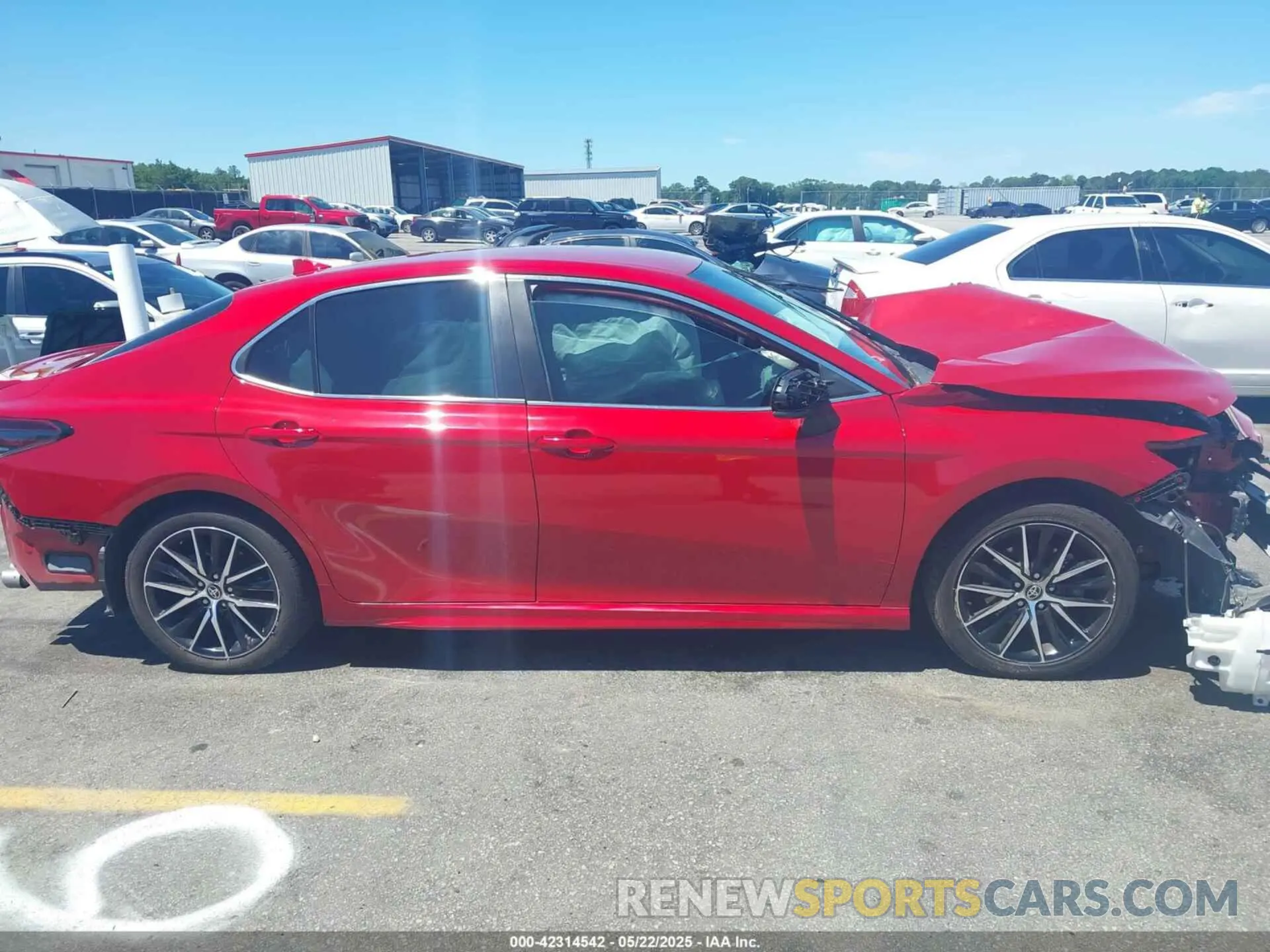 14 fotografías del automóvil dañado 4T1G11AK0MU448248 TOYOTA CAMRY 2021