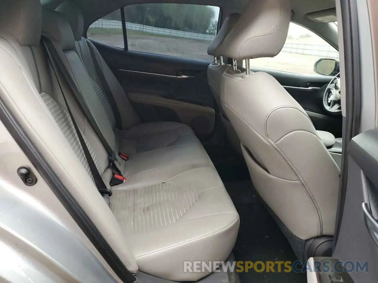 10 fotografías del automóvil dañado 4T1G11AK0MU454843 TOYOTA CAMRY 2021
