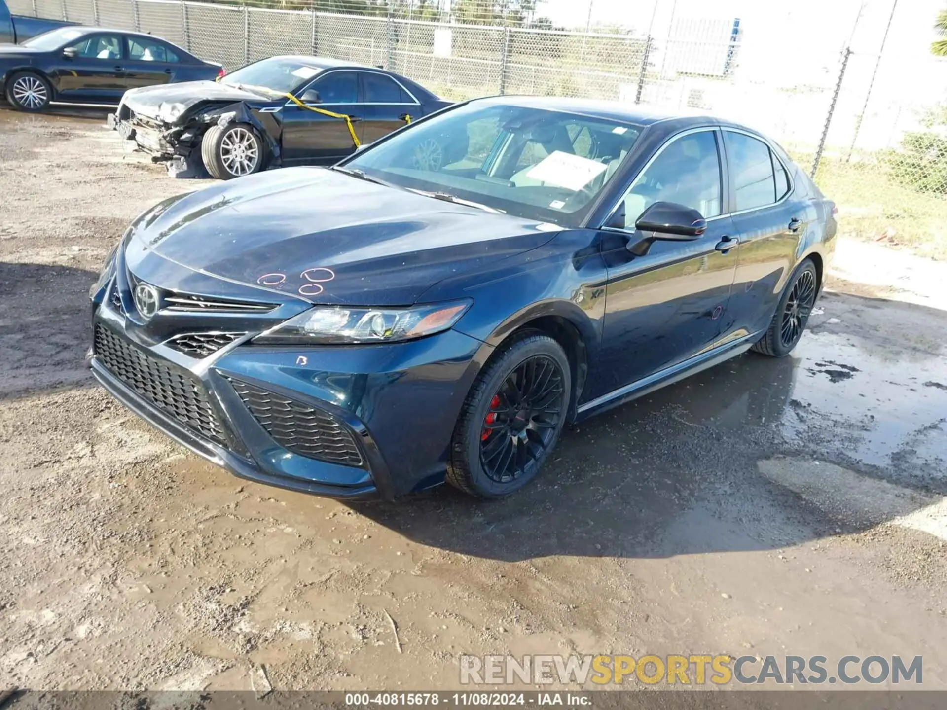 2 fotografías del automóvil dañado 4T1G11AK0MU469987 TOYOTA CAMRY 2021