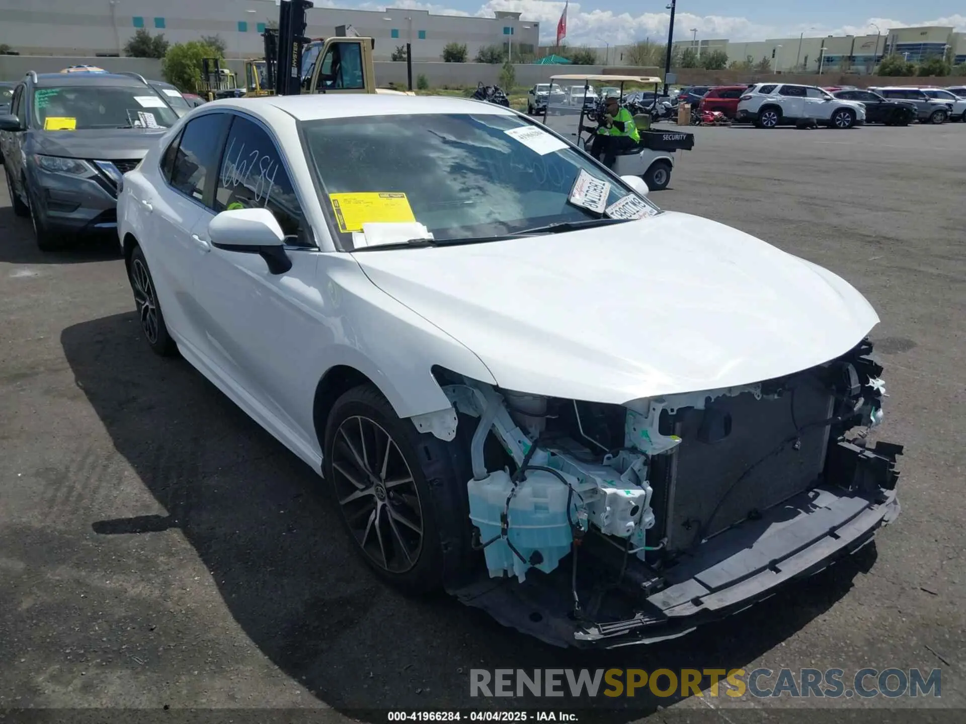 13 fotografías del automóvil dañado 4T1G11AK0MU472470 TOYOTA CAMRY 2021