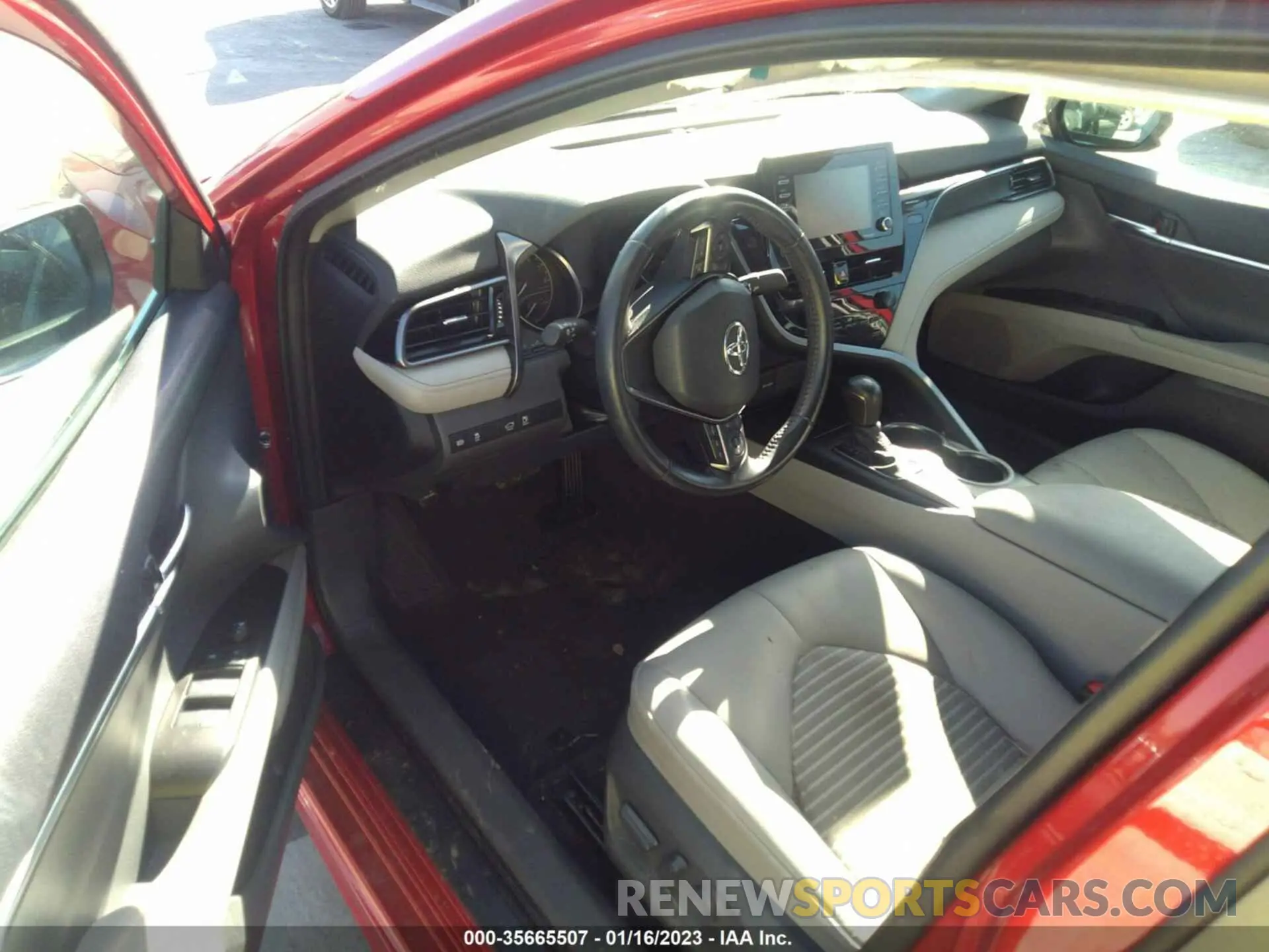 5 fotografías del automóvil dañado 4T1G11AK0MU475840 TOYOTA CAMRY 2021
