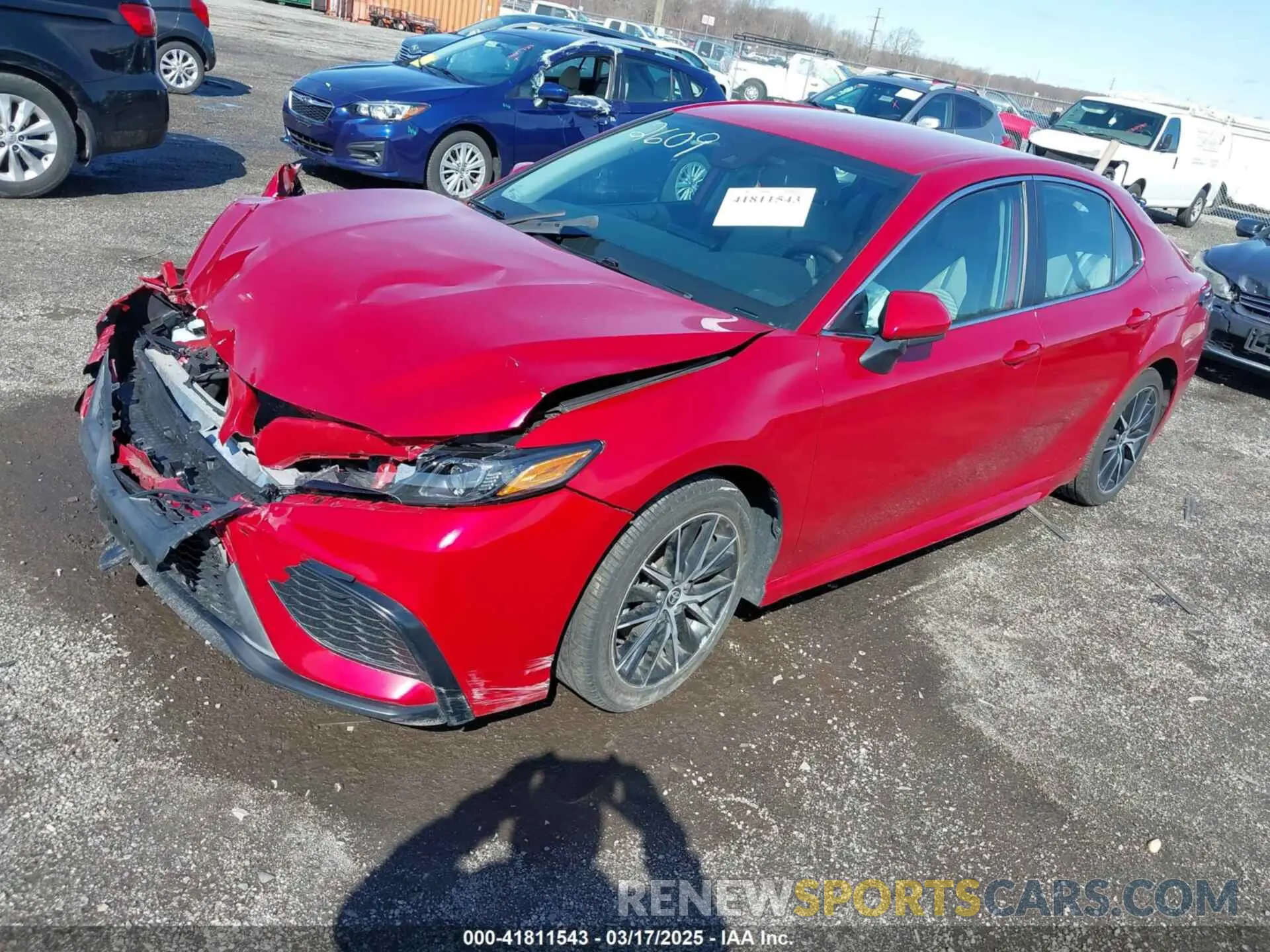 2 fotografías del automóvil dañado 4T1G11AK0MU482609 TOYOTA CAMRY 2021