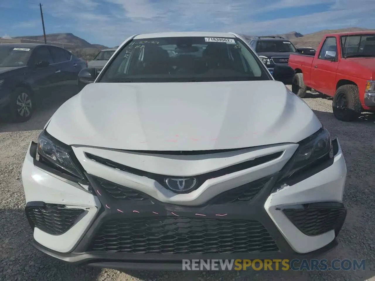 5 fotografías del automóvil dañado 4T1G11AK0MU517620 TOYOTA CAMRY 2021