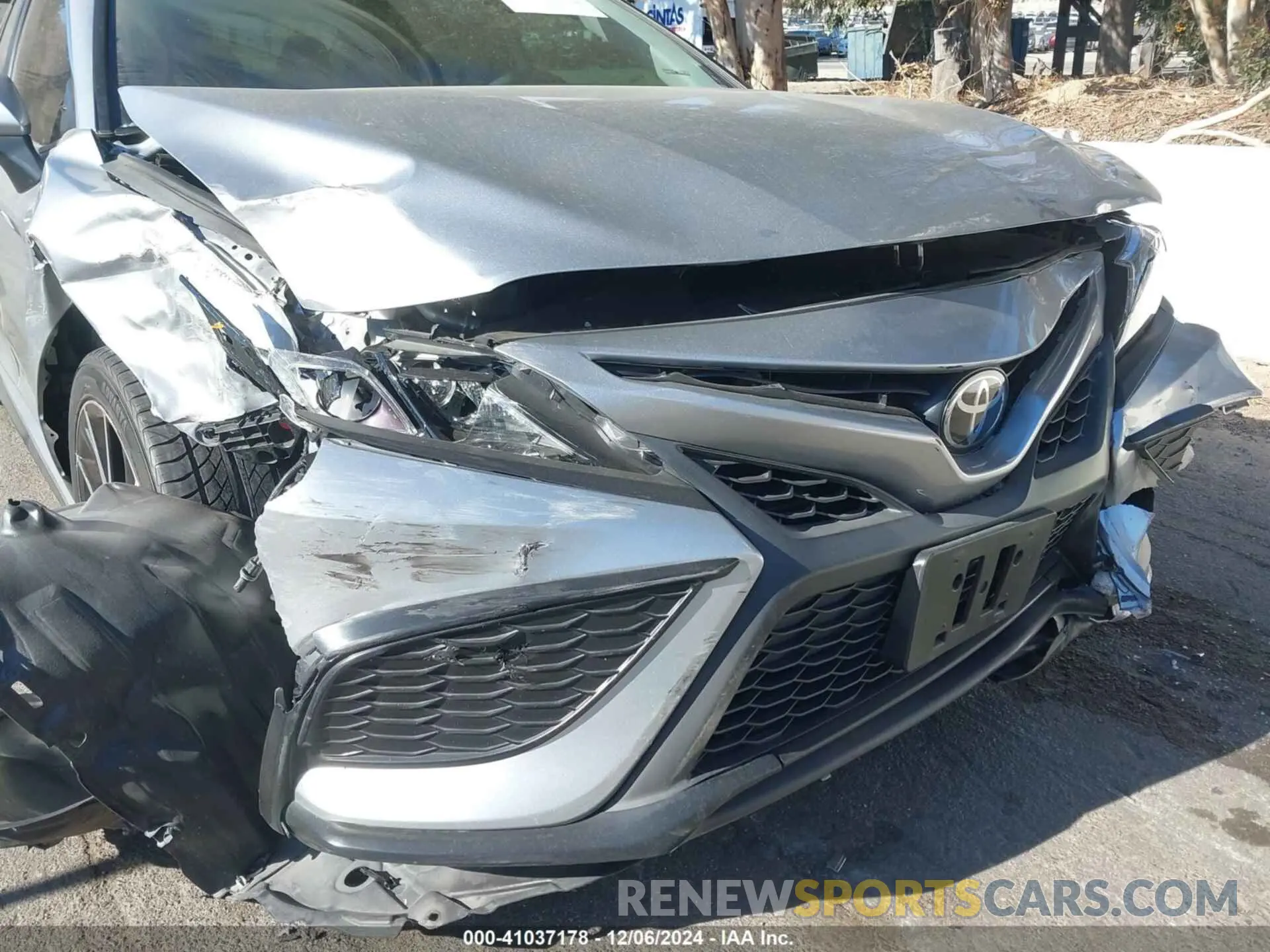 18 fotografías del automóvil dañado 4T1G11AK0MU536409 TOYOTA CAMRY 2021