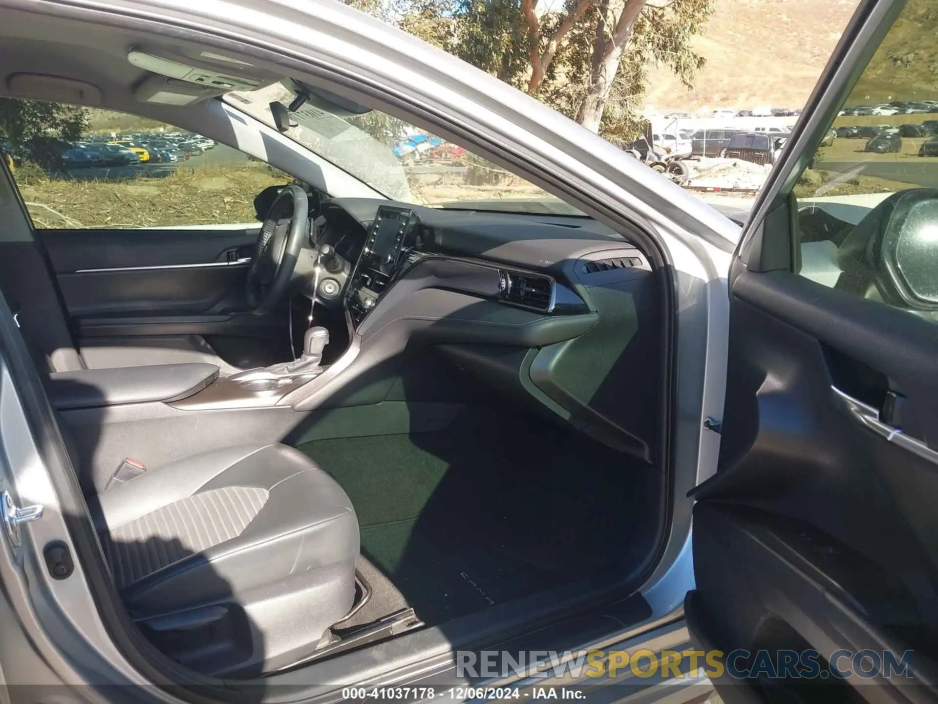 5 fotografías del automóvil dañado 4T1G11AK0MU536409 TOYOTA CAMRY 2021