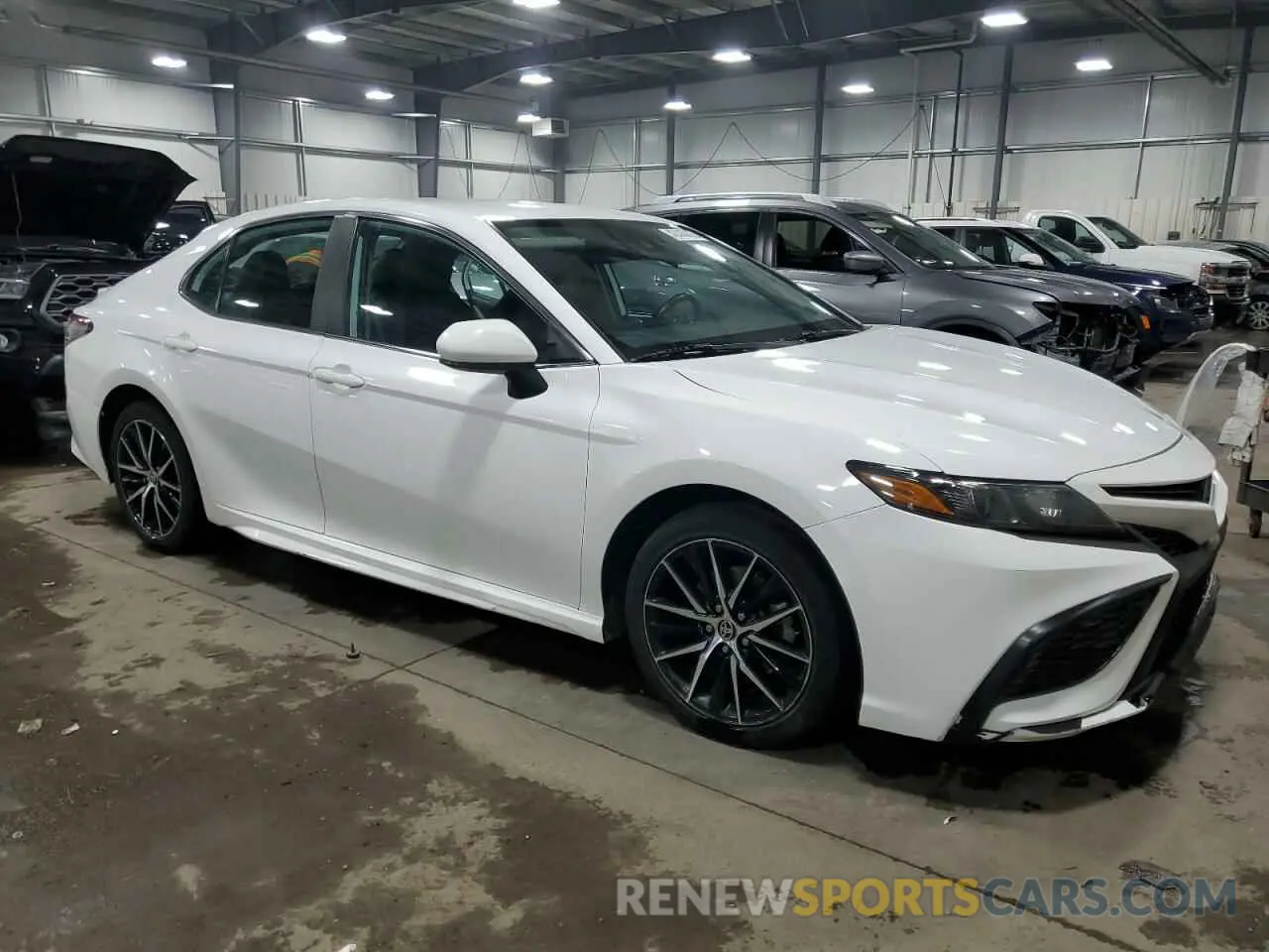 4 fotografías del automóvil dañado 4T1G11AK0MU561603 TOYOTA CAMRY 2021