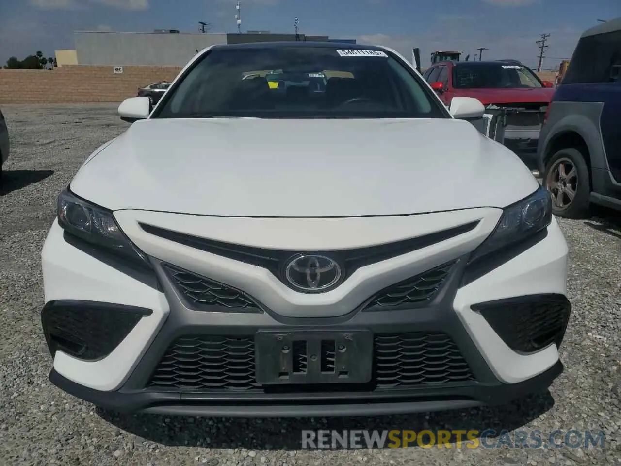 5 fotografías del automóvil dañado 4T1G11AK0MU572326 TOYOTA CAMRY 2021