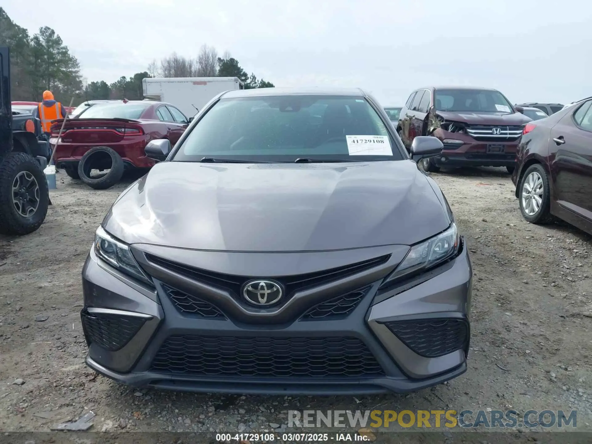 13 fotografías del automóvil dañado 4T1G11AK0MU586968 TOYOTA CAMRY 2021