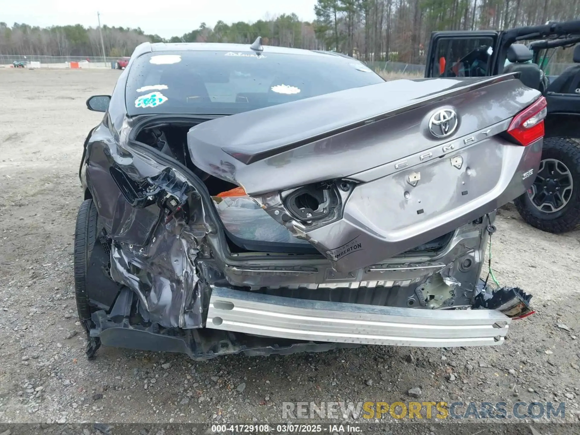 18 fotografías del automóvil dañado 4T1G11AK0MU586968 TOYOTA CAMRY 2021