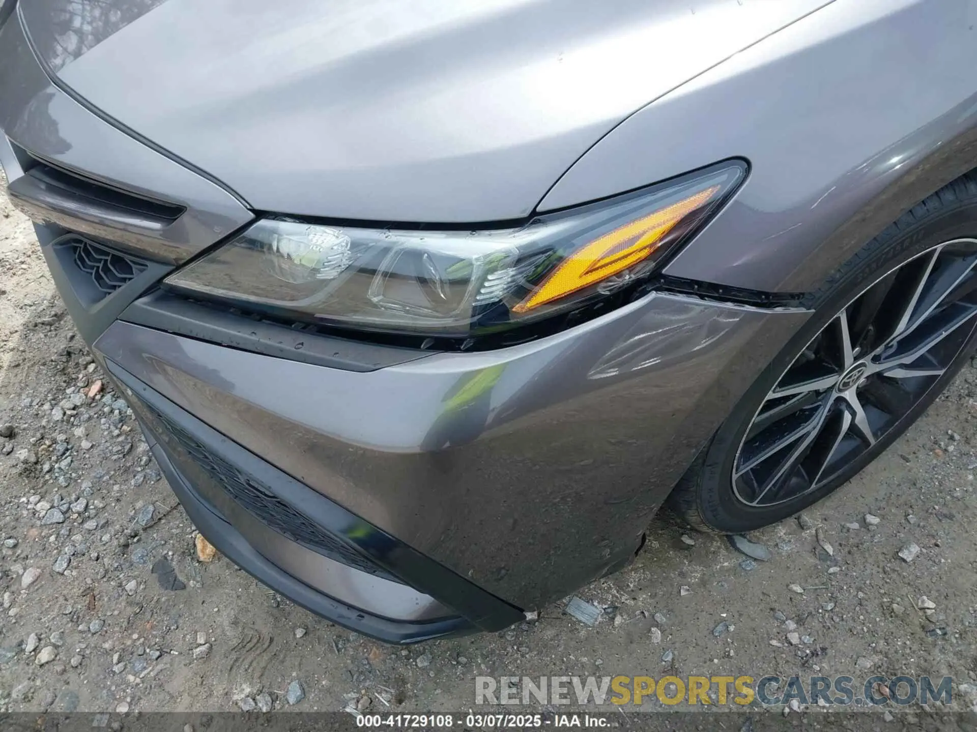 20 fotografías del automóvil dañado 4T1G11AK0MU586968 TOYOTA CAMRY 2021