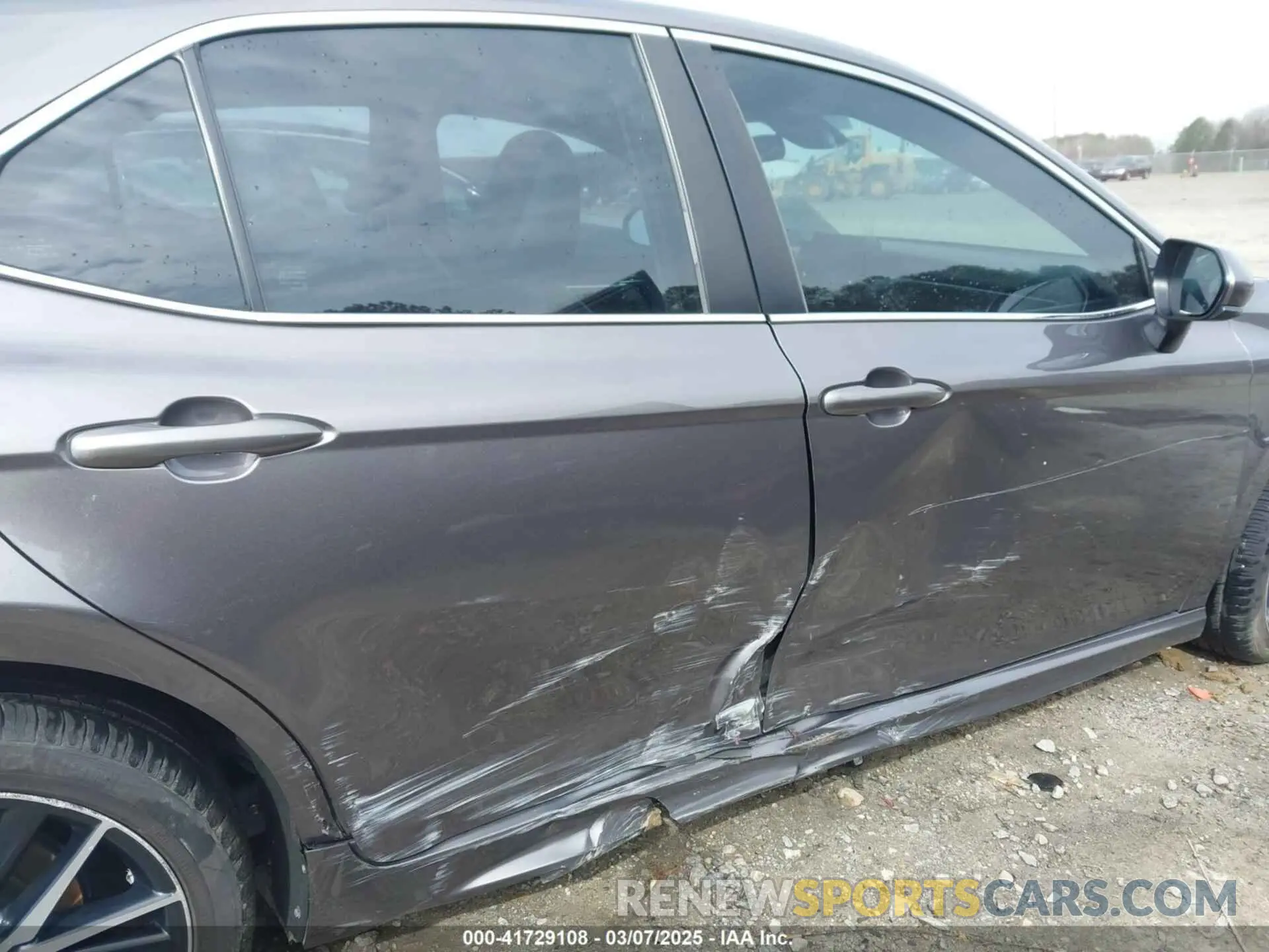 21 fotografías del automóvil dañado 4T1G11AK0MU586968 TOYOTA CAMRY 2021