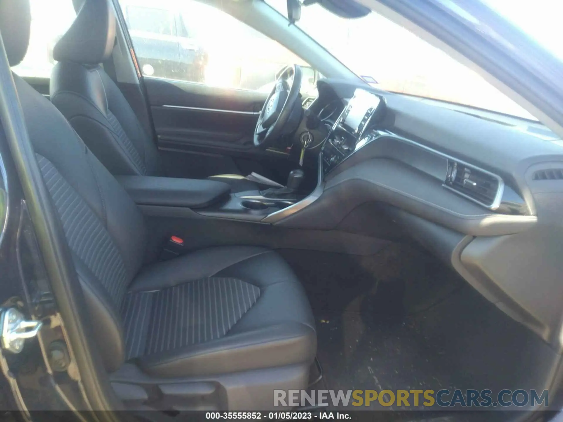 5 fotografías del automóvil dañado 4T1G11AK0MU608502 TOYOTA CAMRY 2021