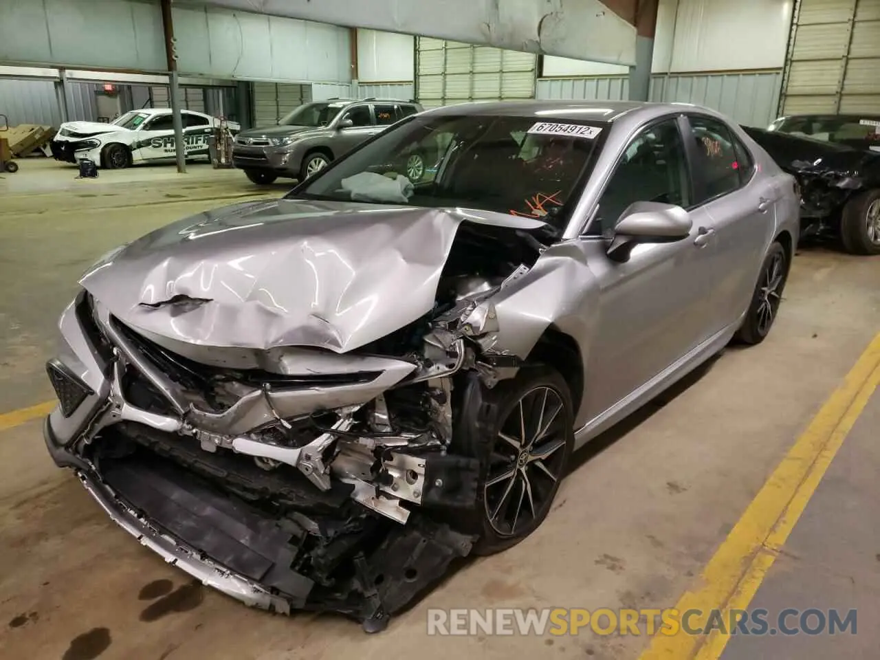 2 fotografías del automóvil dañado 4T1G11AK1MU408809 TOYOTA CAMRY 2021