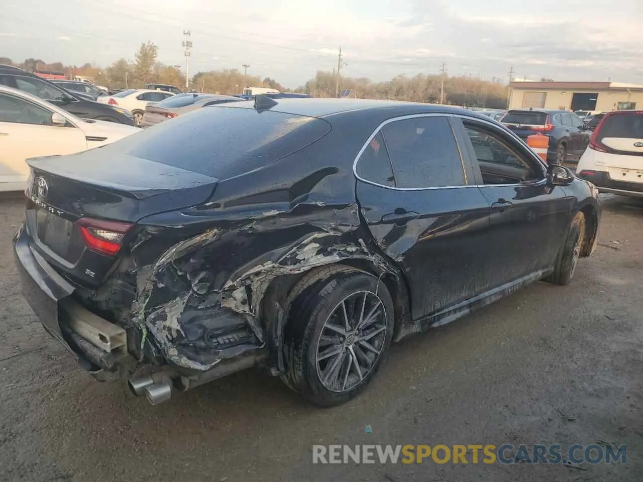 3 fotografías del automóvil dañado 4T1G11AK1MU431541 TOYOTA CAMRY 2021