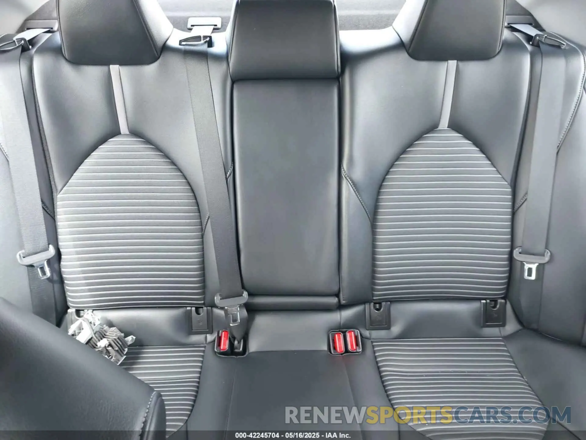 20 fotografías del automóvil dañado 4T1G11AK1MU433063 TOYOTA CAMRY 2021