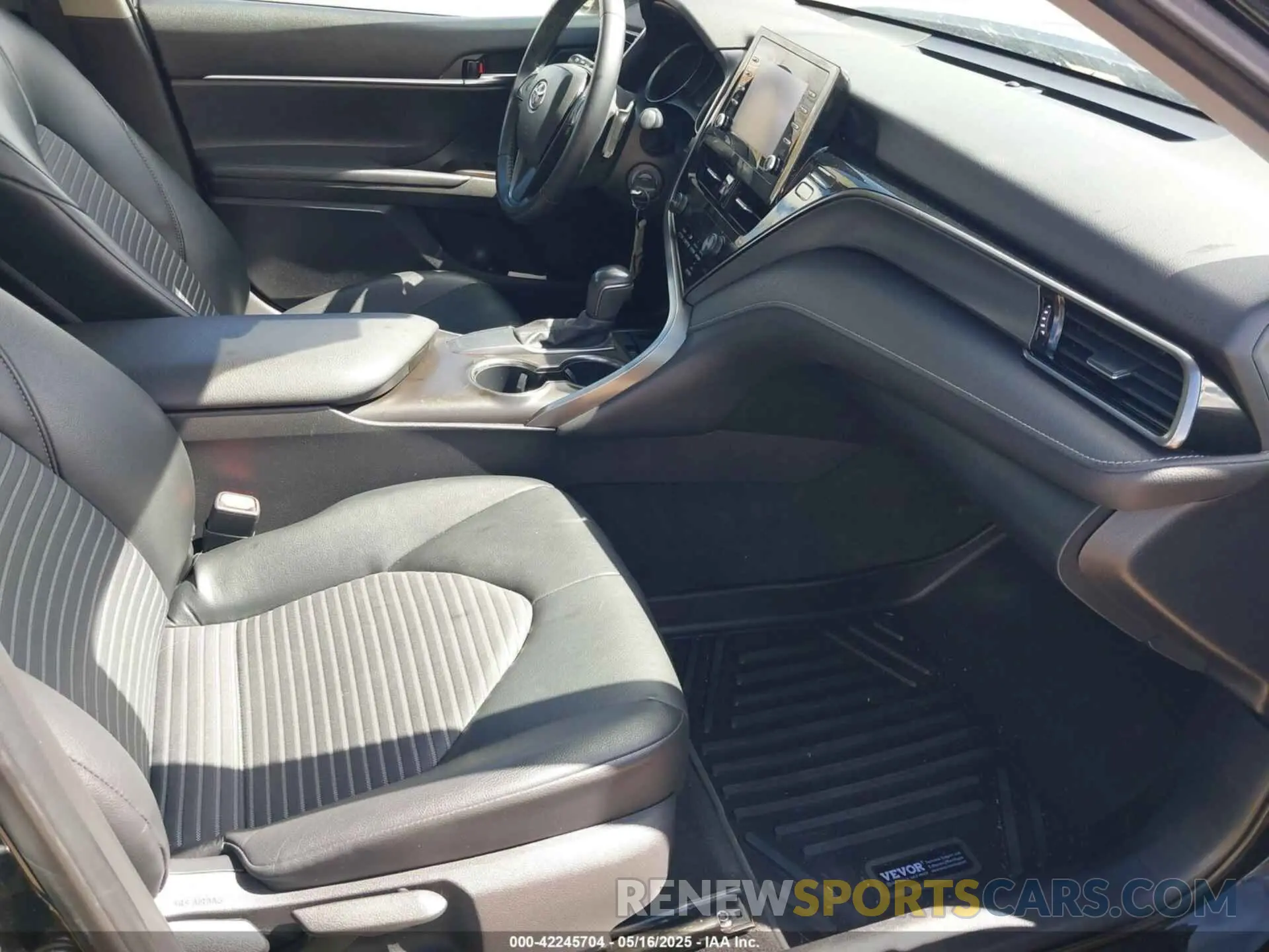 5 fotografías del automóvil dañado 4T1G11AK1MU433063 TOYOTA CAMRY 2021