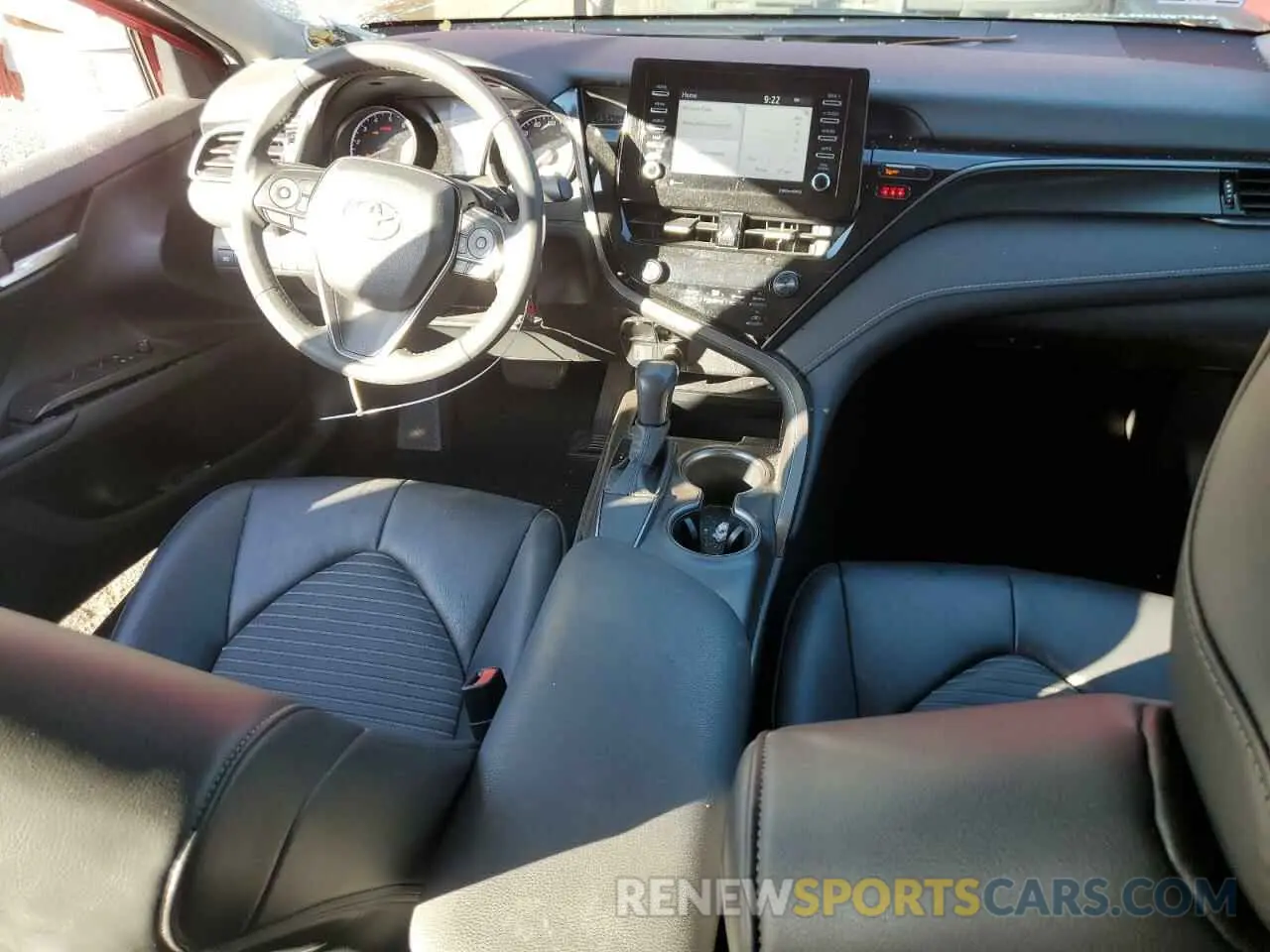 8 fotografías del automóvil dañado 4T1G11AK1MU451451 TOYOTA CAMRY 2021