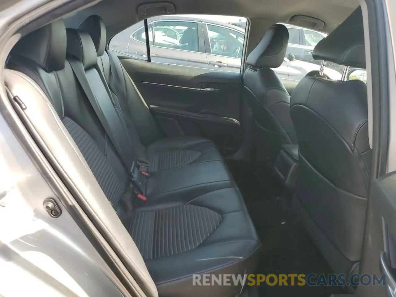 10 fotografías del automóvil dañado 4T1G11AK1MU464099 TOYOTA CAMRY 2021