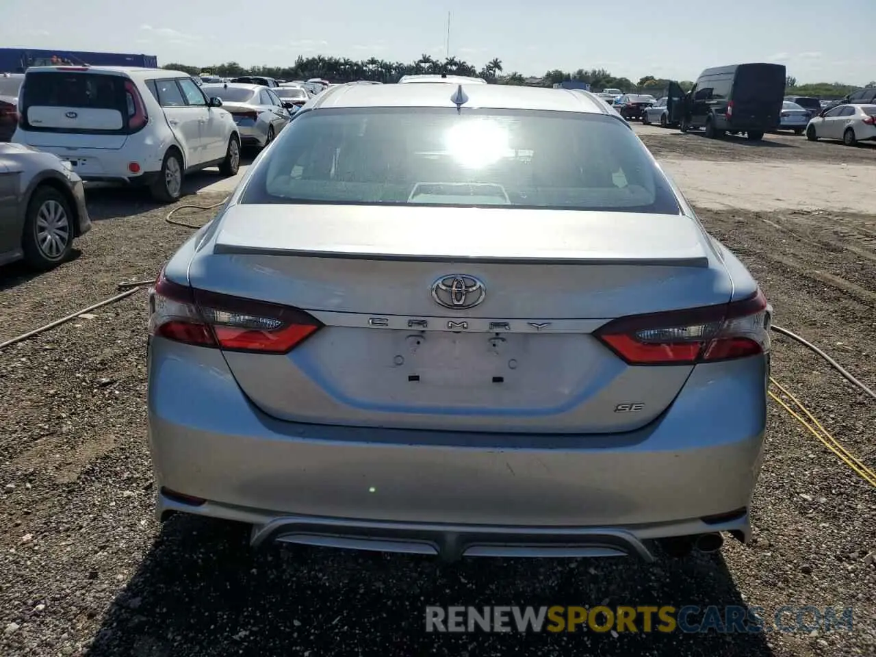 6 fotografías del automóvil dañado 4T1G11AK1MU464099 TOYOTA CAMRY 2021