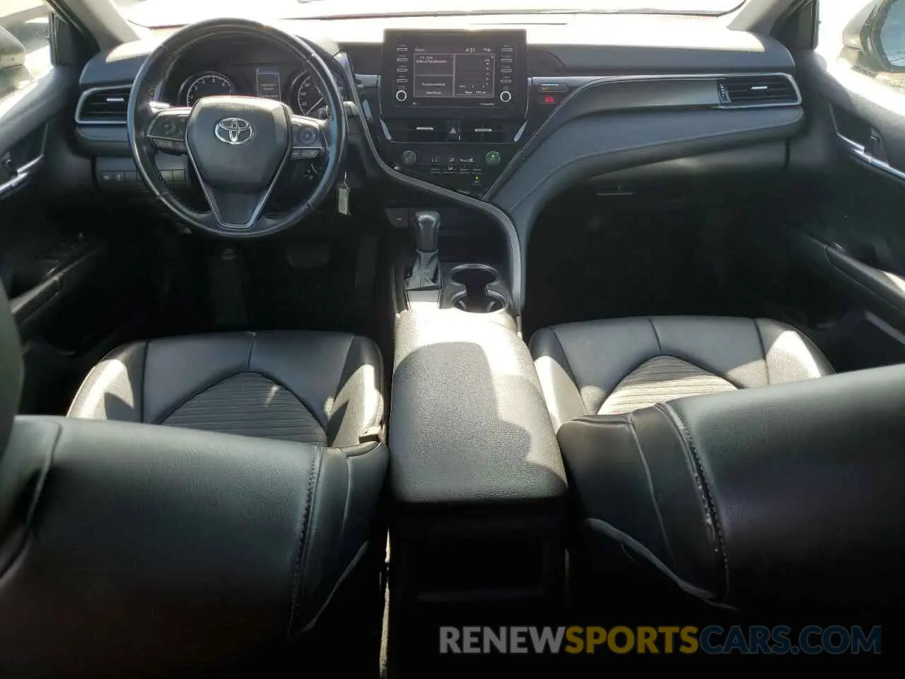8 fotografías del automóvil dañado 4T1G11AK1MU464099 TOYOTA CAMRY 2021