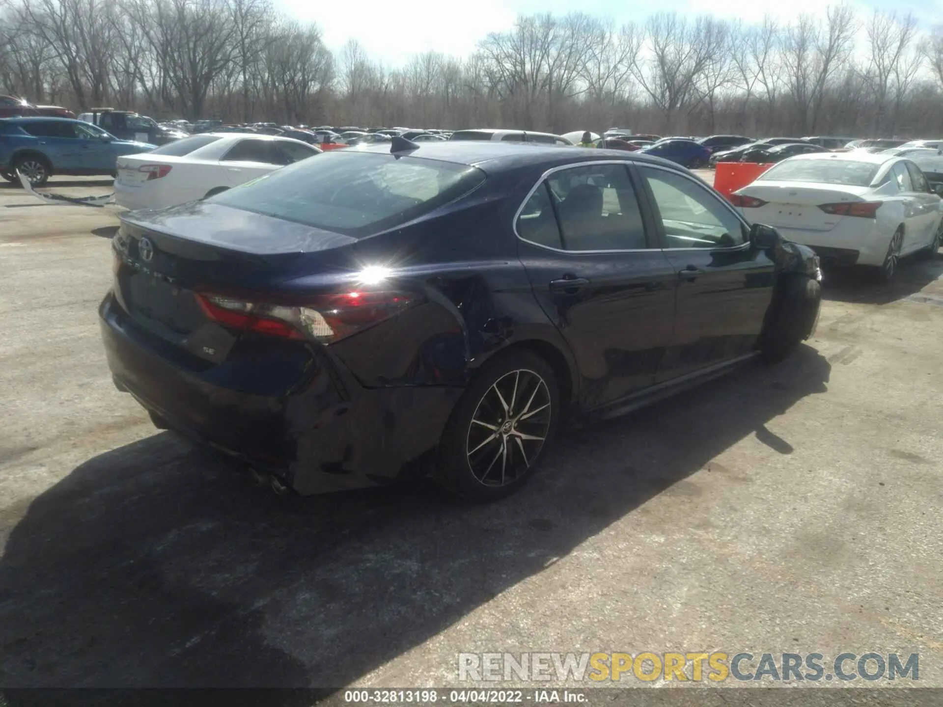 4 fotografías del automóvil dañado 4T1G11AK1MU464202 TOYOTA CAMRY 2021