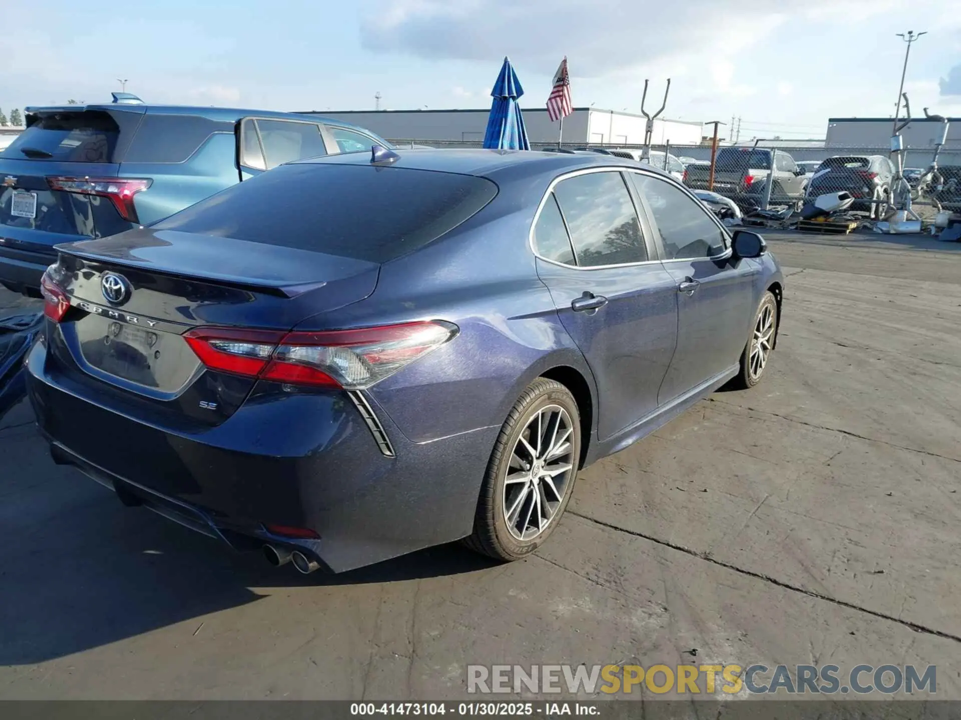 4 fotografías del automóvil dañado 4T1G11AK1MU465172 TOYOTA CAMRY 2021