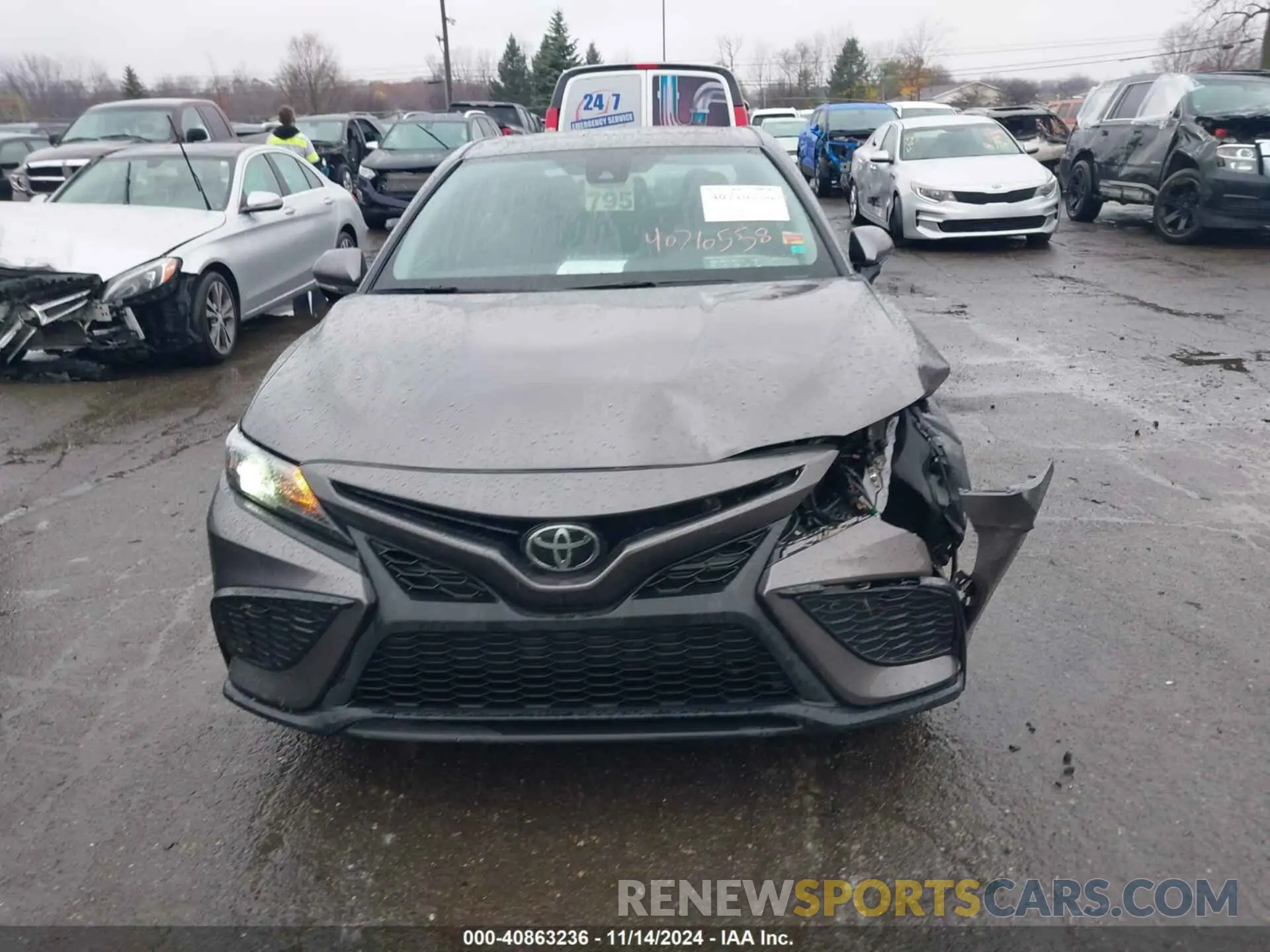 12 fotografías del automóvil dañado 4T1G11AK1MU483509 TOYOTA CAMRY 2021