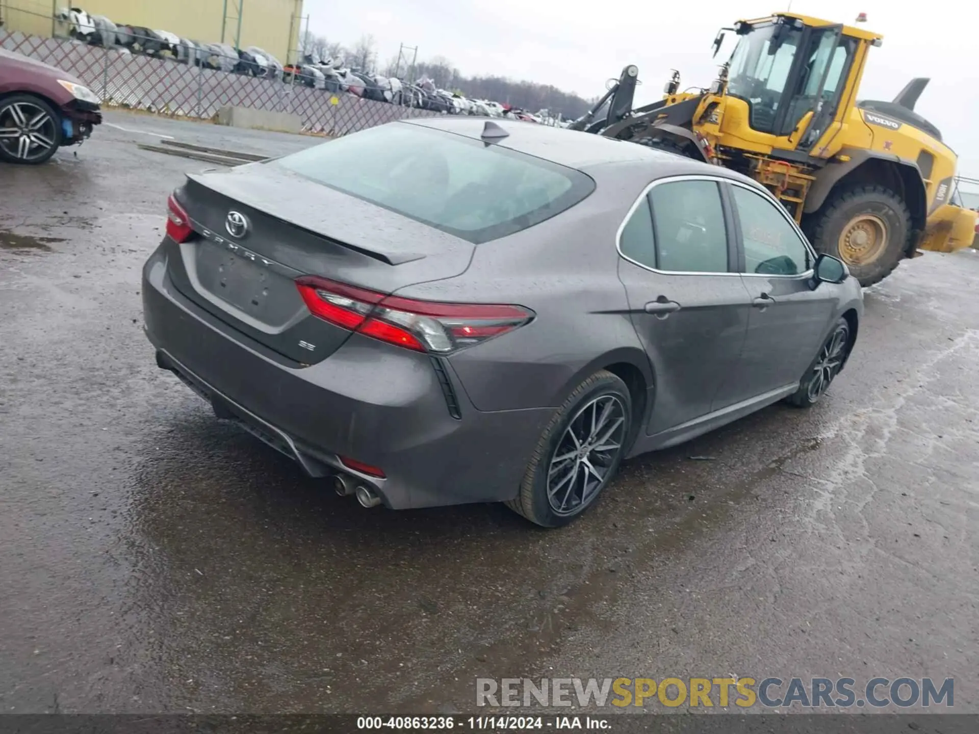 4 fotografías del automóvil dañado 4T1G11AK1MU483509 TOYOTA CAMRY 2021
