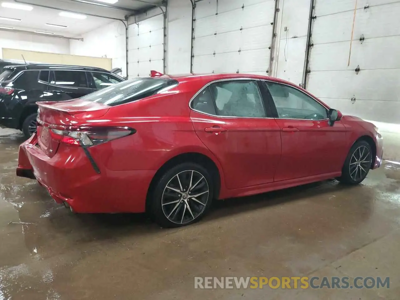 3 fotografías del automóvil dañado 4T1G11AK1MU486510 TOYOTA CAMRY 2021