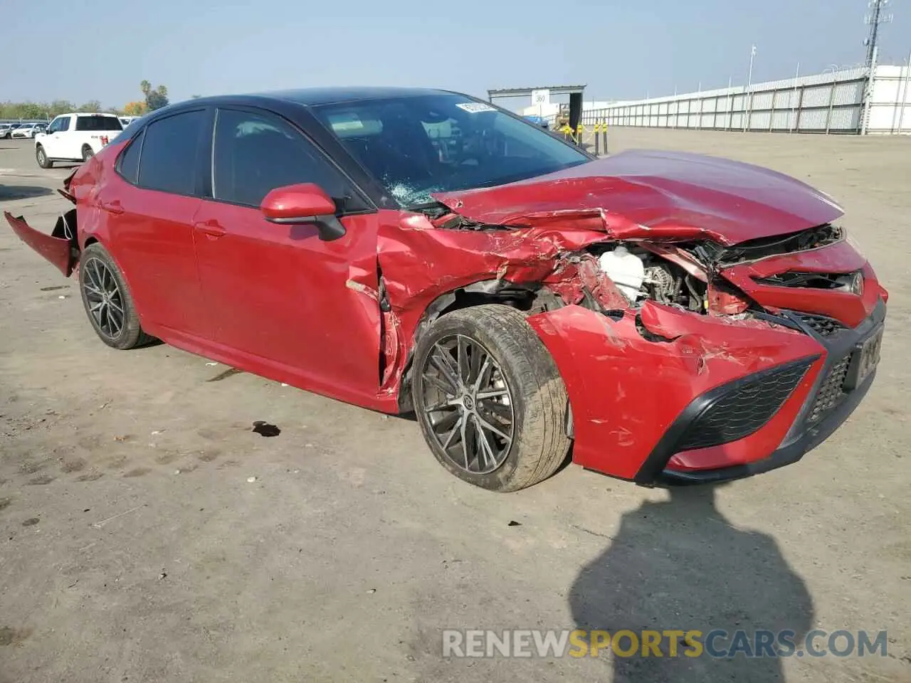 4 fotografías del automóvil dañado 4T1G11AK1MU493814 TOYOTA CAMRY 2021