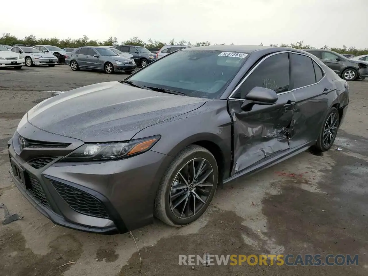 2 fotografías del automóvil dañado 4T1G11AK1MU494042 TOYOTA CAMRY 2021