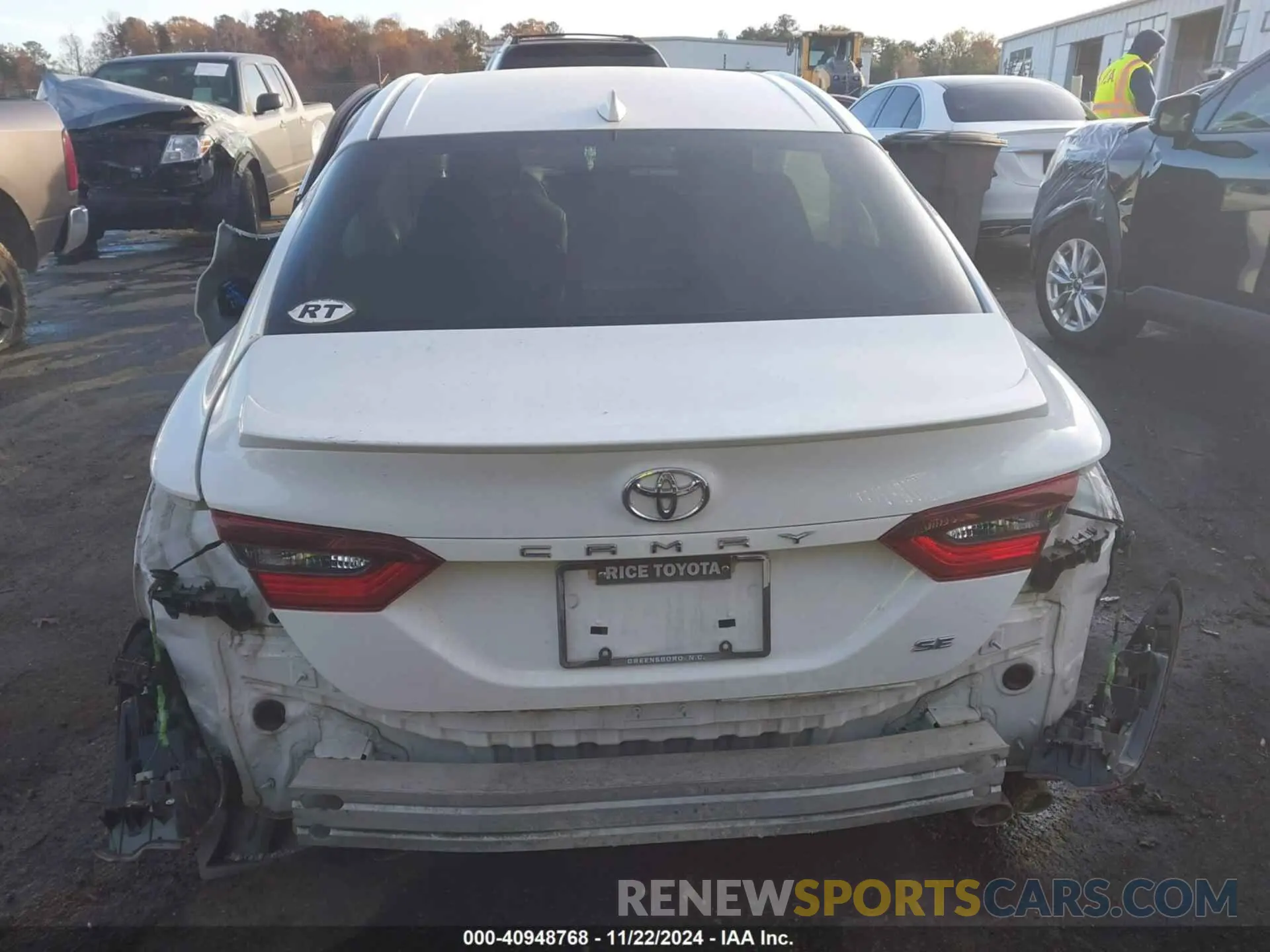 17 fotografías del automóvil dañado 4T1G11AK1MU514662 TOYOTA CAMRY 2021
